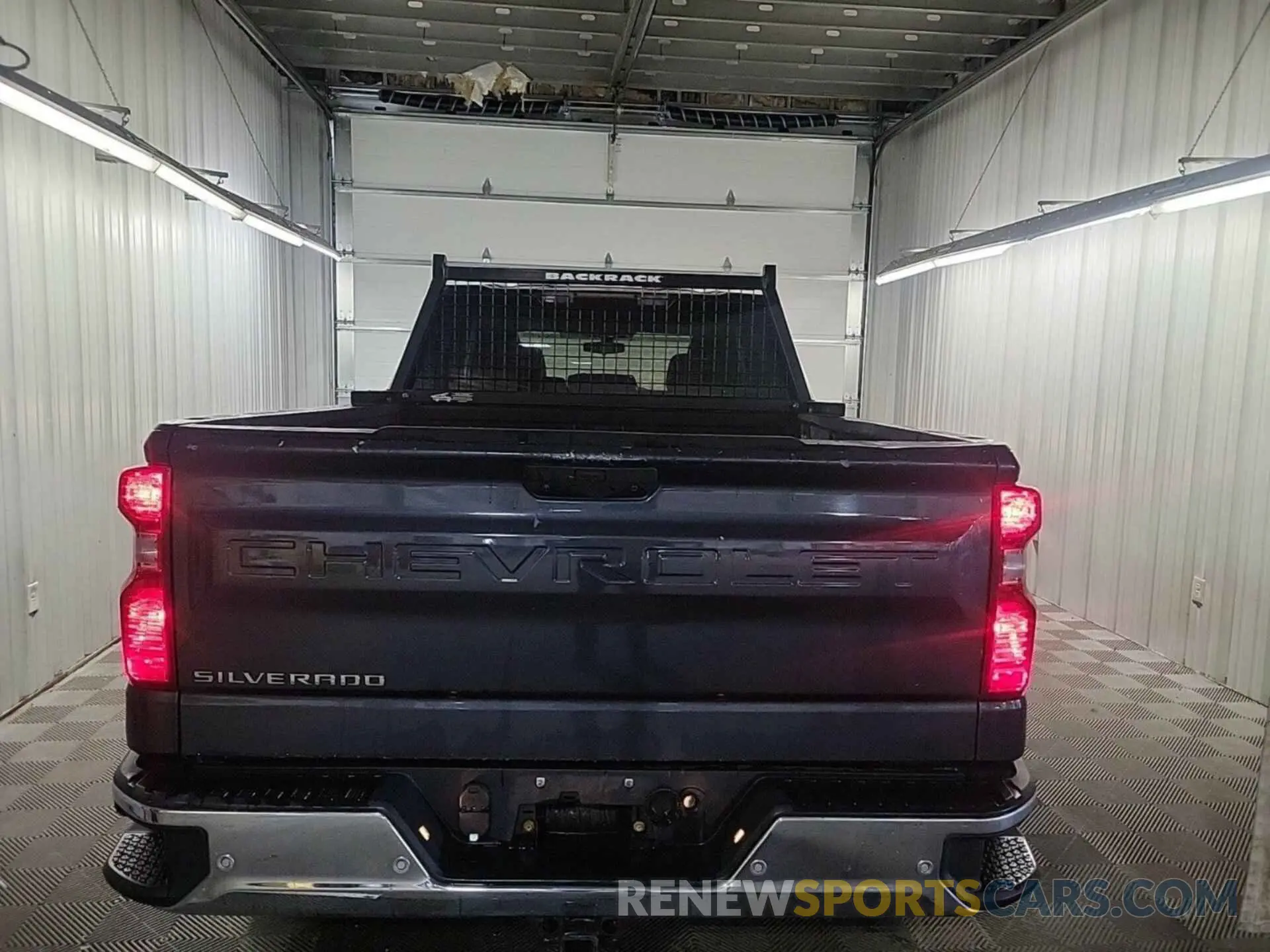 27 Photograph of a damaged car 1GCRWAEH2KZ280657 CHEVROLET SILVERADO 2019