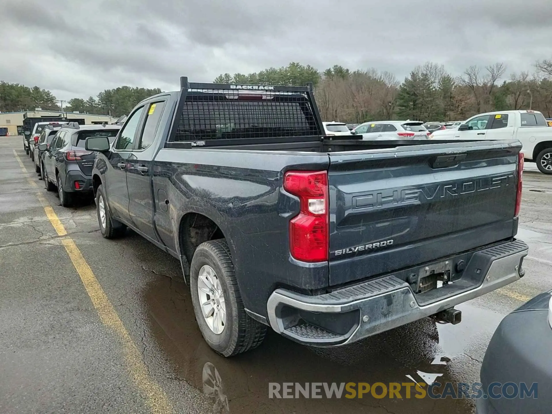 4 Photograph of a damaged car 1GCRWAEH2KZ280657 CHEVROLET SILVERADO 2019