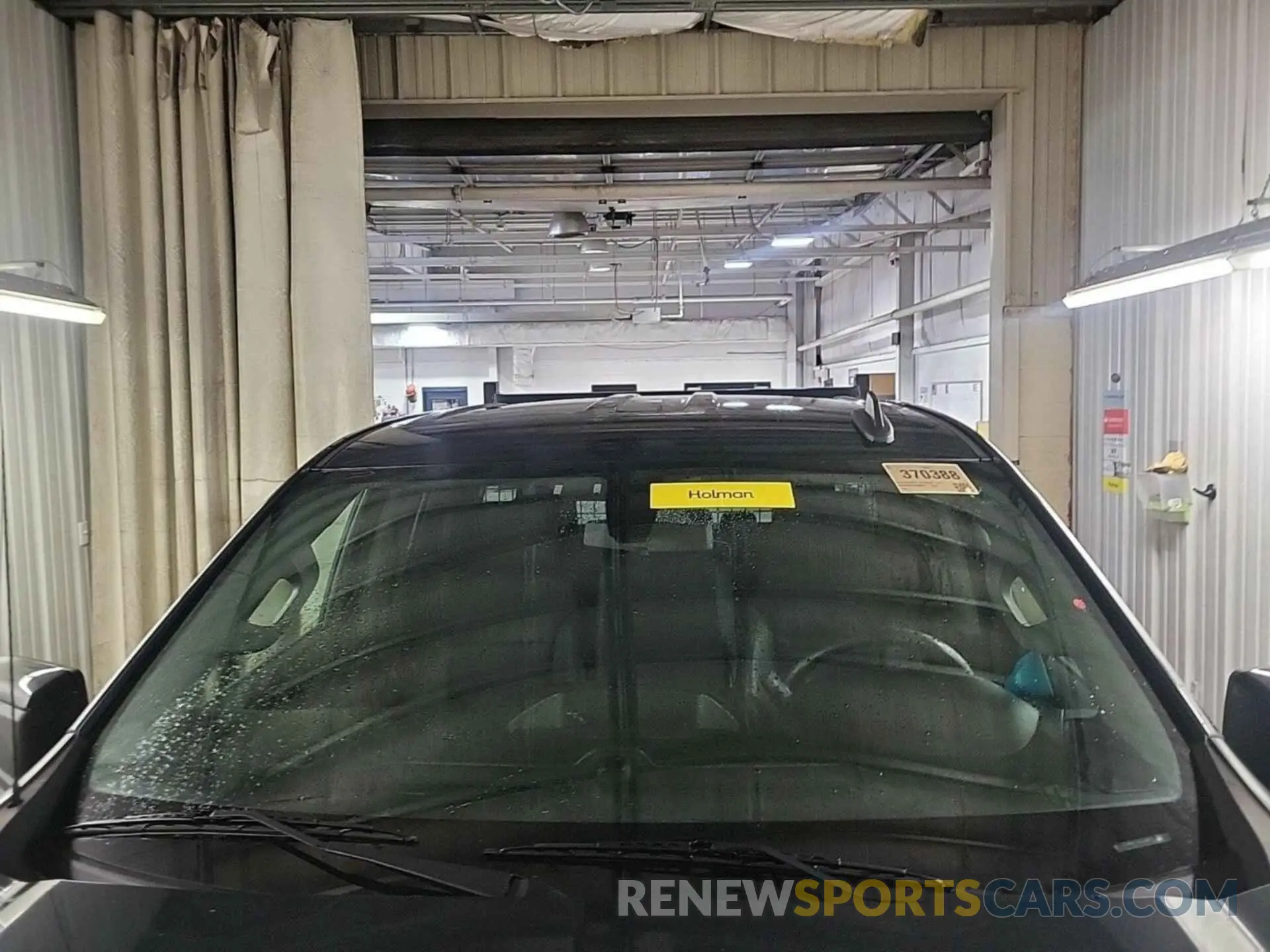 47 Photograph of a damaged car 1GCRWAEH2KZ280657 CHEVROLET SILVERADO 2019
