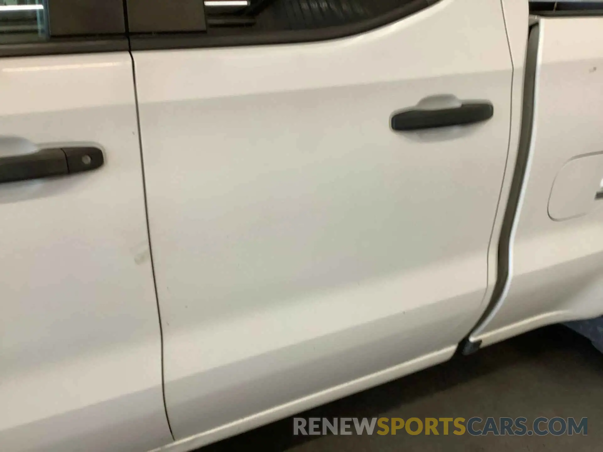 11 Photograph of a damaged car 1GCRYAEF5KZ270424 CHEVROLET SILVERADO 2019