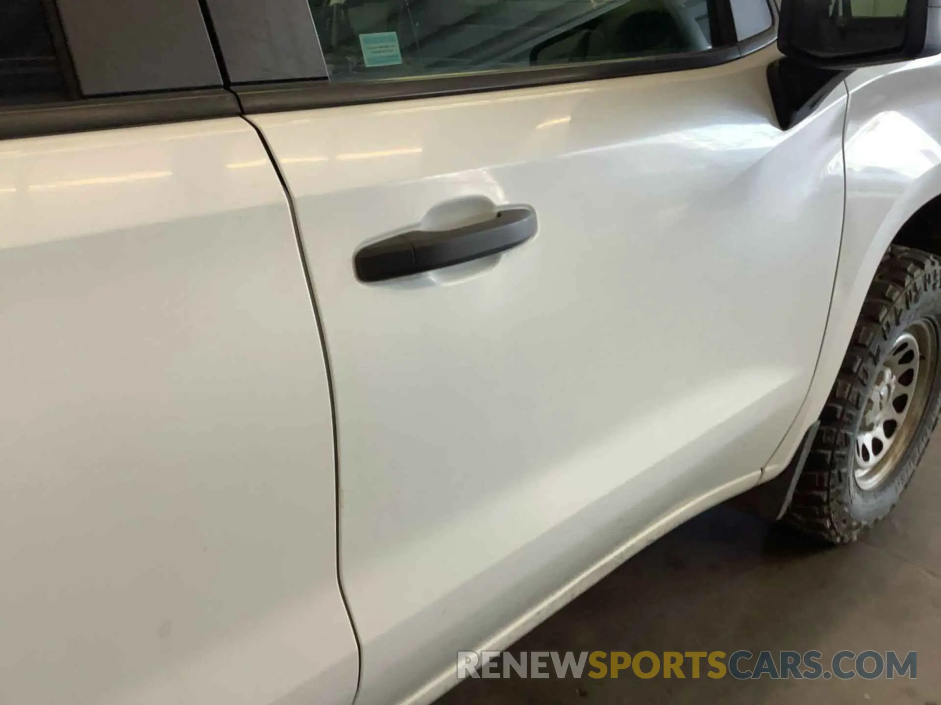 13 Photograph of a damaged car 1GCRYAEF5KZ270424 CHEVROLET SILVERADO 2019