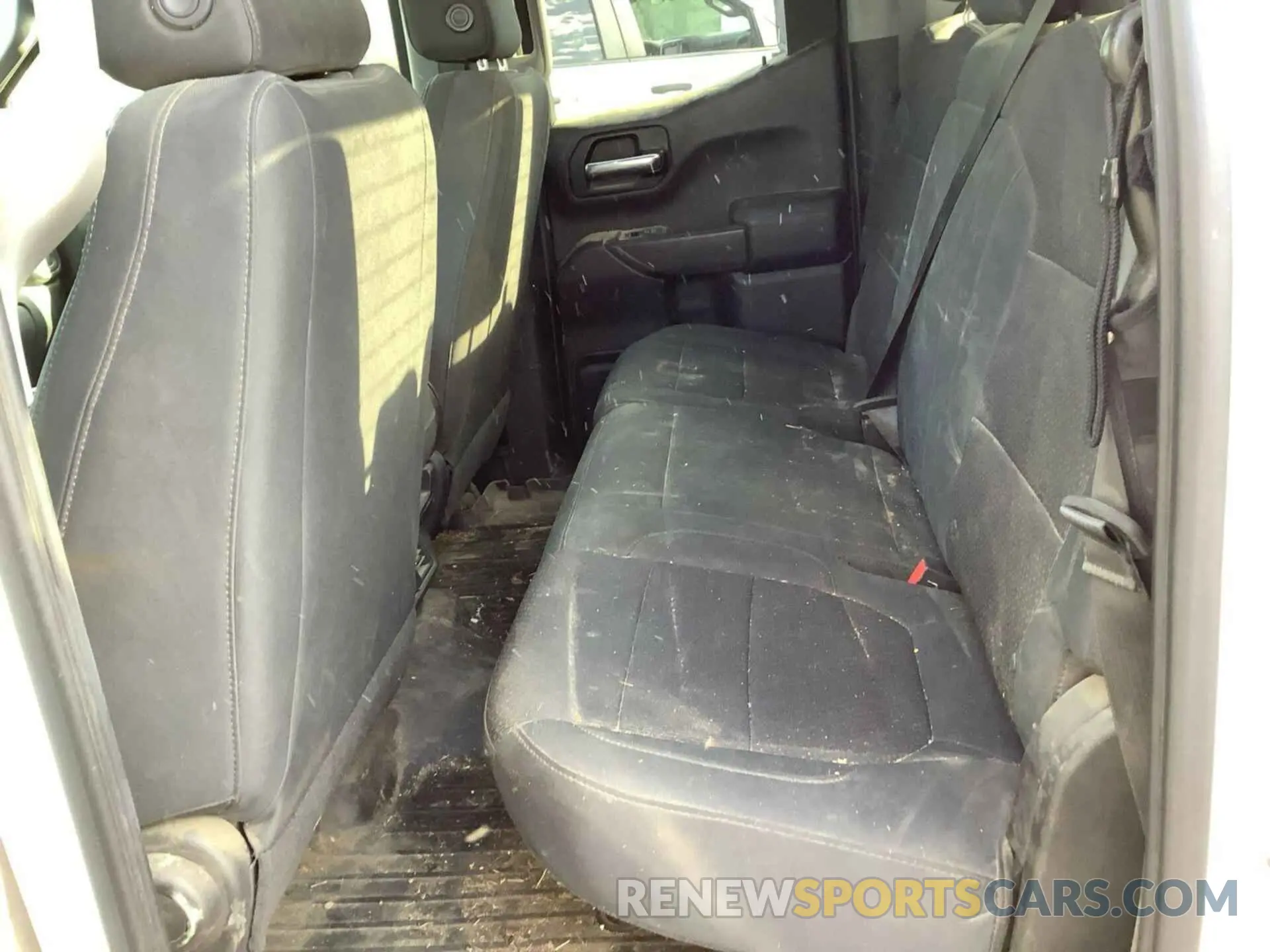 23 Photograph of a damaged car 1GCRYAEF5KZ270424 CHEVROLET SILVERADO 2019