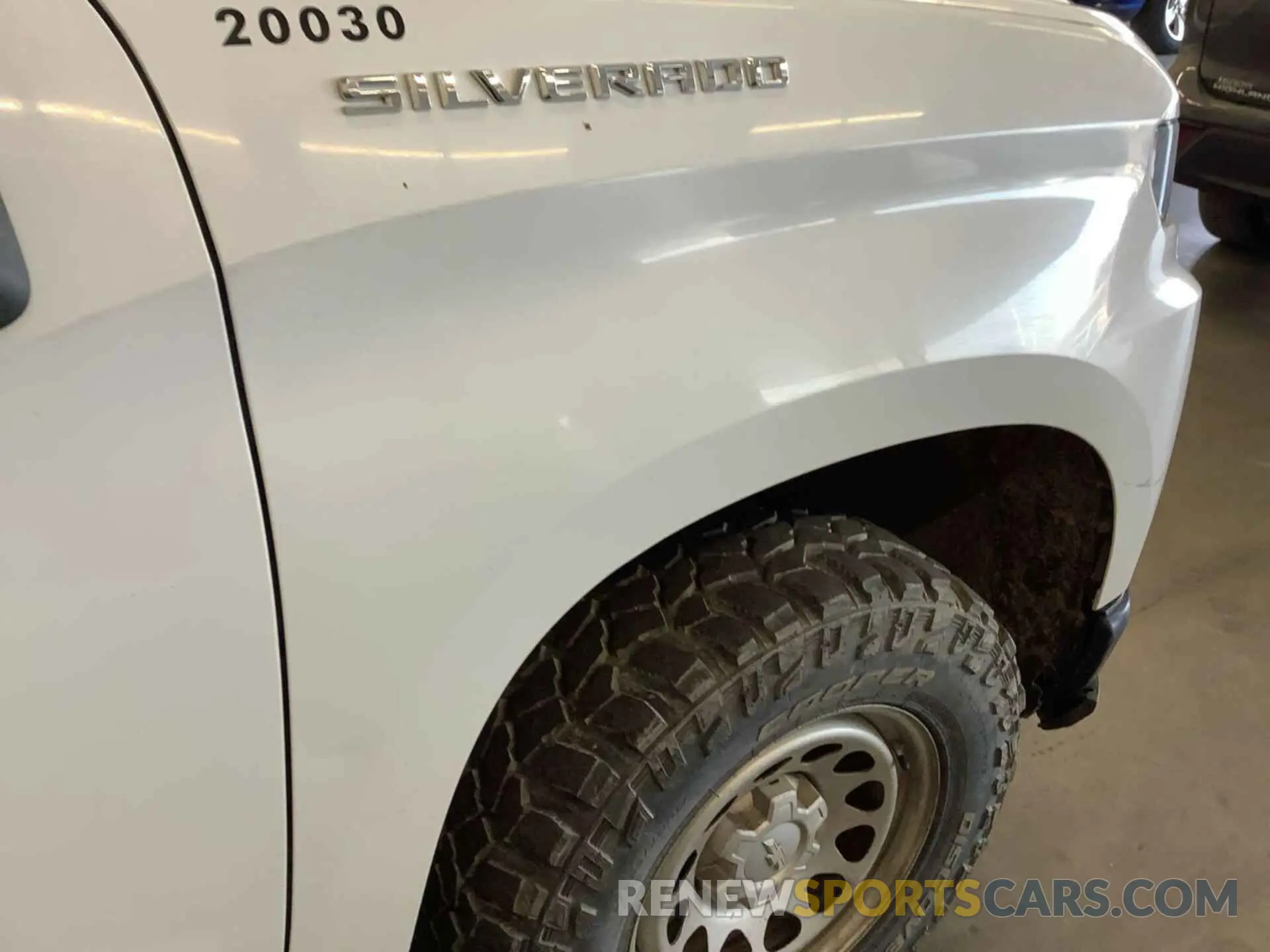 6 Photograph of a damaged car 1GCRYAEF5KZ270424 CHEVROLET SILVERADO 2019