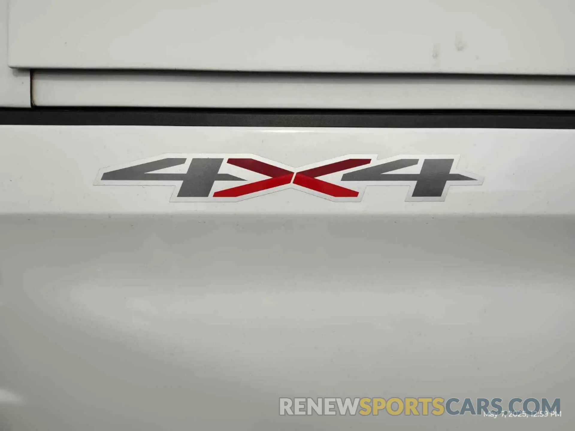 13 Photograph of a damaged car 1GCRYAEF7KZ324807 CHEVROLET SILVERADO 2019