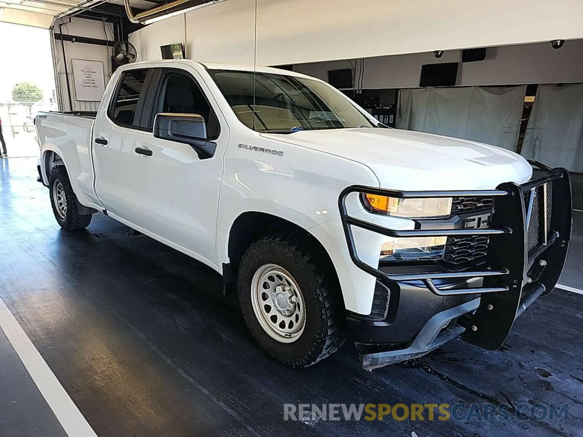 26 Photograph of a damaged car 1GCRYAEF8KZ369688 CHEVROLET SILVERADO 2019