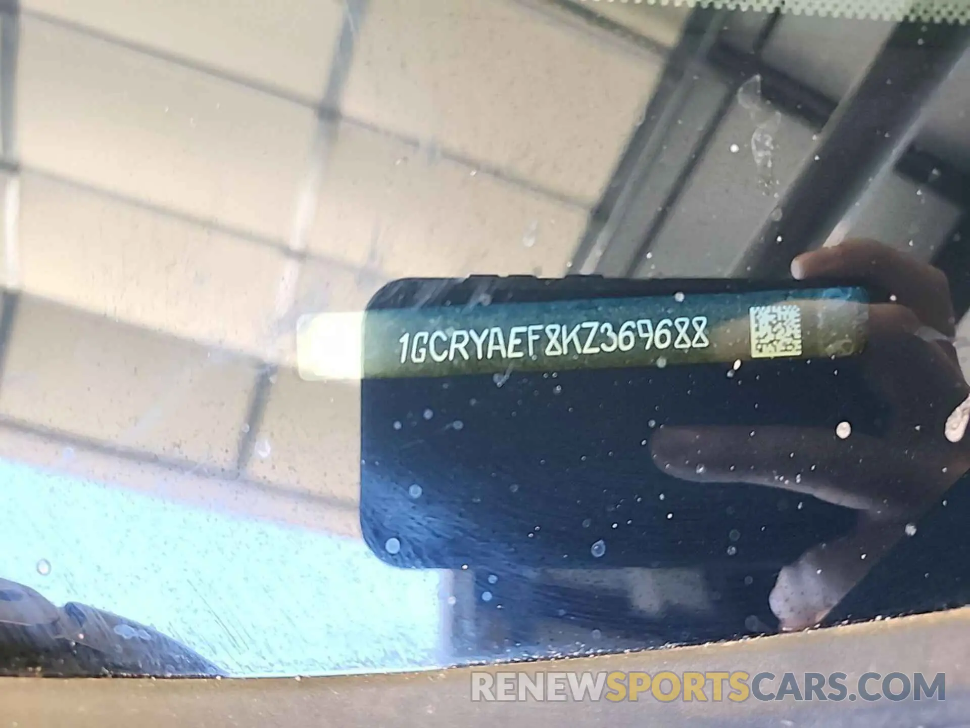 5 Photograph of a damaged car 1GCRYAEF8KZ369688 CHEVROLET SILVERADO 2019