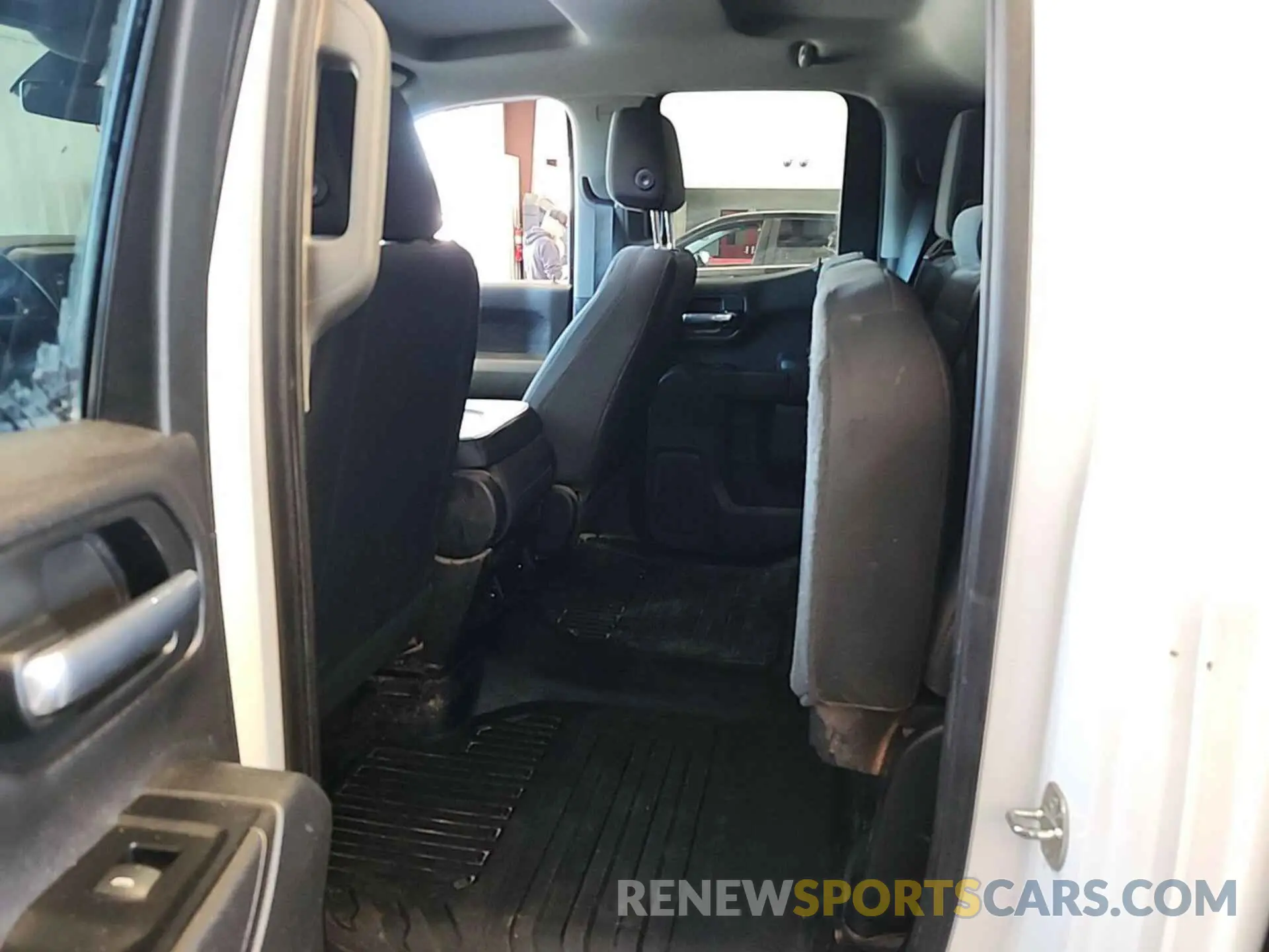 7 Photograph of a damaged car 1GCRYAEF8KZ369688 CHEVROLET SILVERADO 2019