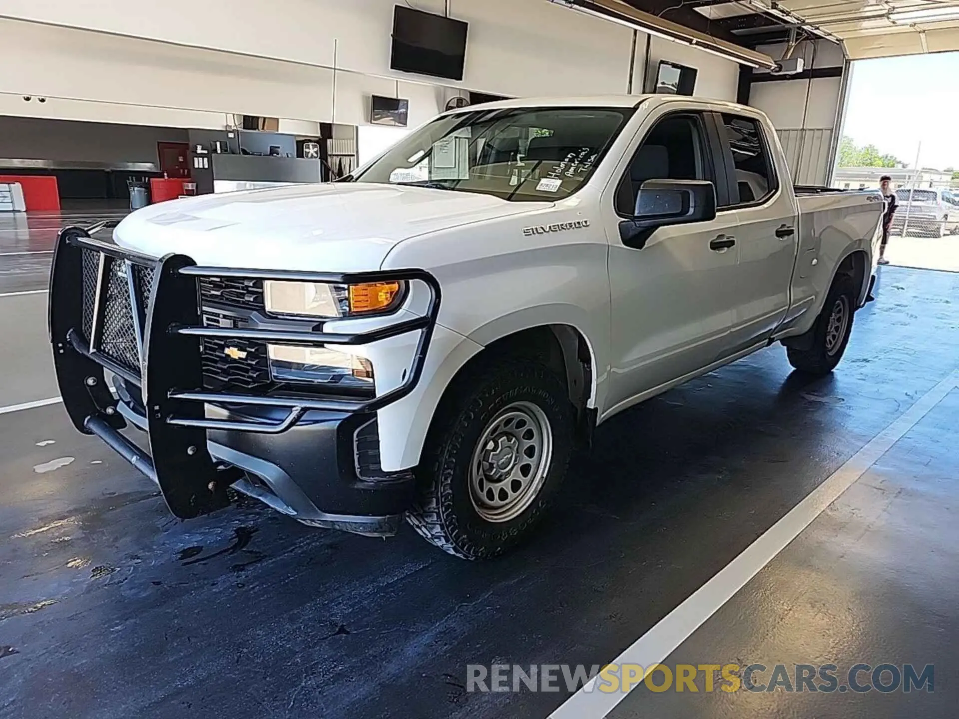 9 Photograph of a damaged car 1GCRYAEF8KZ369688 CHEVROLET SILVERADO 2019
