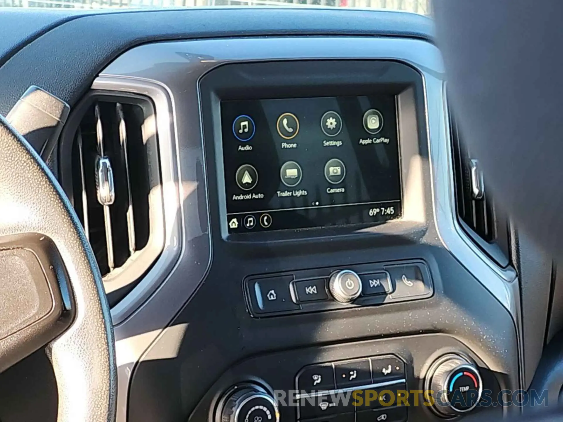 7 Photograph of a damaged car 1GCRYAEH2KZ344108 CHEVROLET SILVERADO 2019