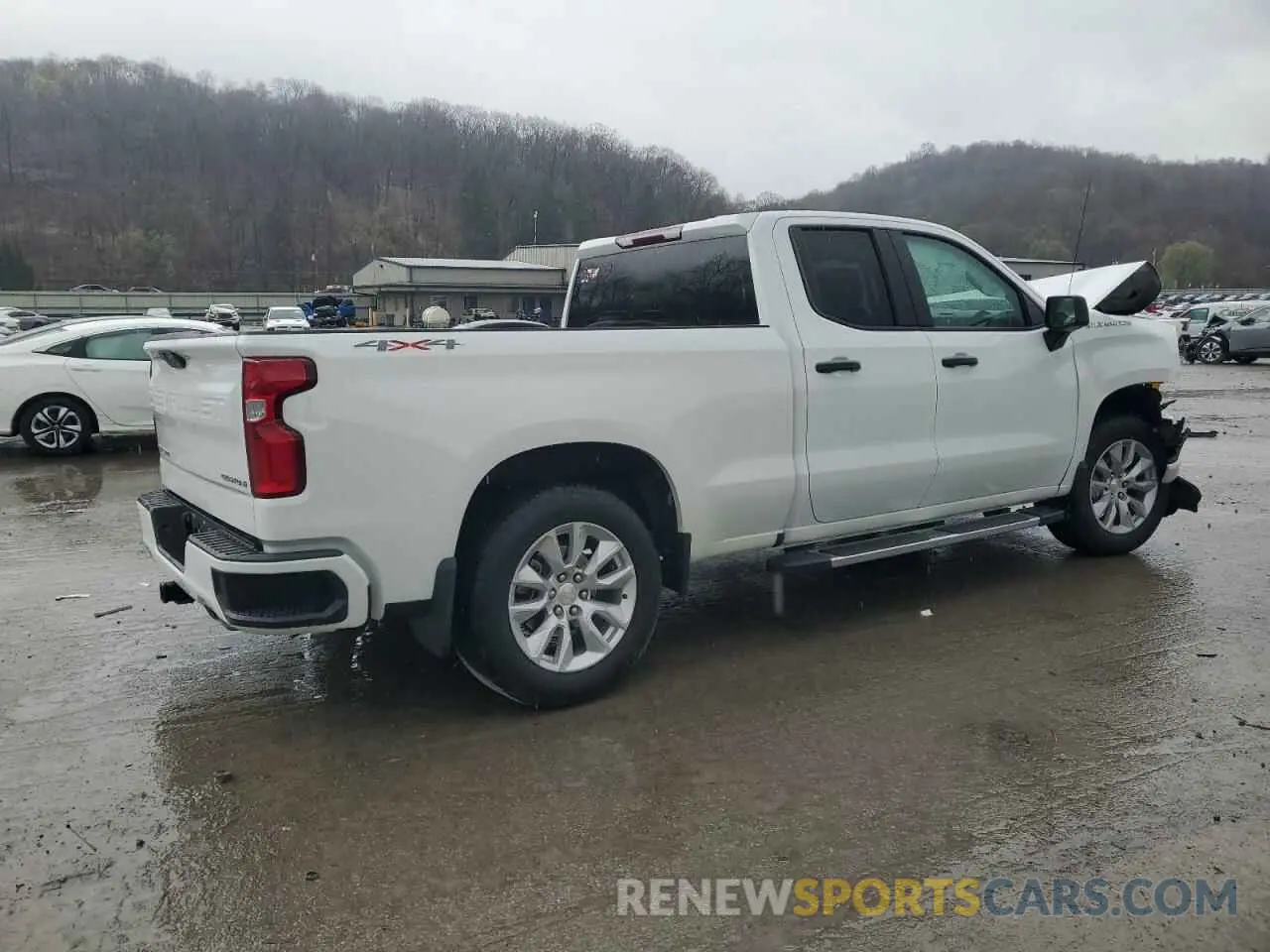 3 Photograph of a damaged car 1GCRYBEF5KZ344205 CHEVROLET SILVERADO 2019