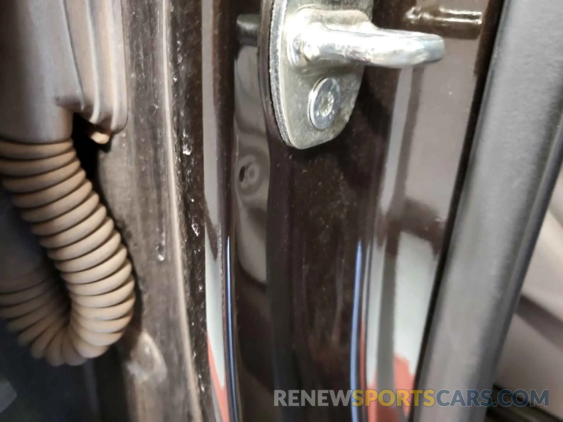 5 Photograph of a damaged car 1GCUYDED0KZ236336 CHEVROLET SILVERADO 2019