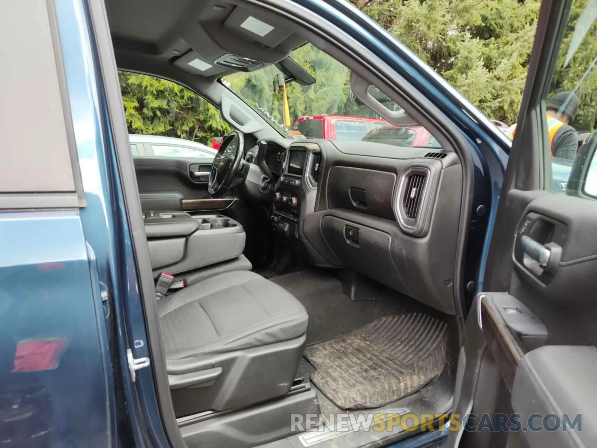 20 Photograph of a damaged car 1GCUYDED4KZ275219 CHEVROLET SILVERADO 2019
