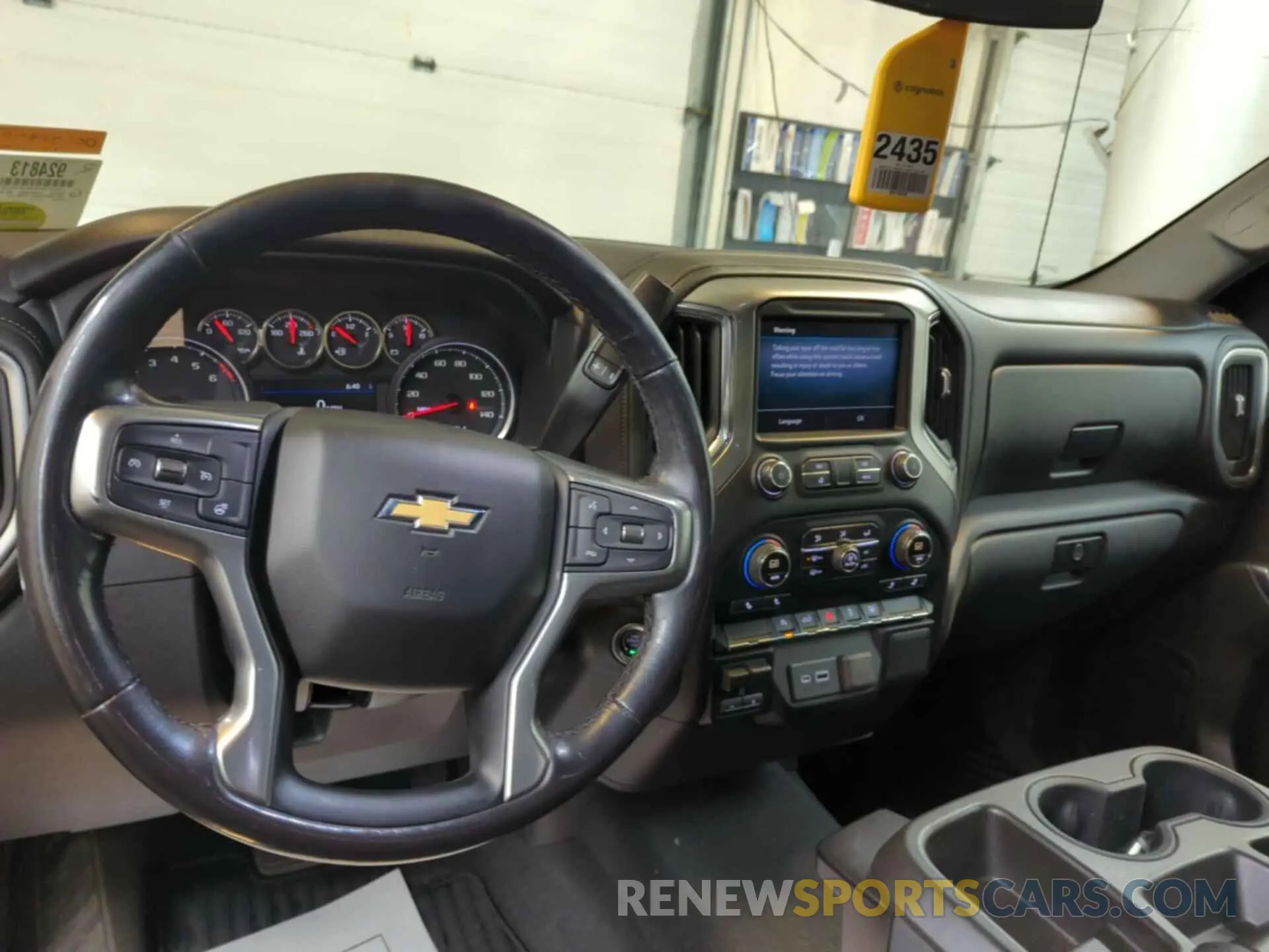 5 Photograph of a damaged car 1GCUYDED4KZ275219 CHEVROLET SILVERADO 2019