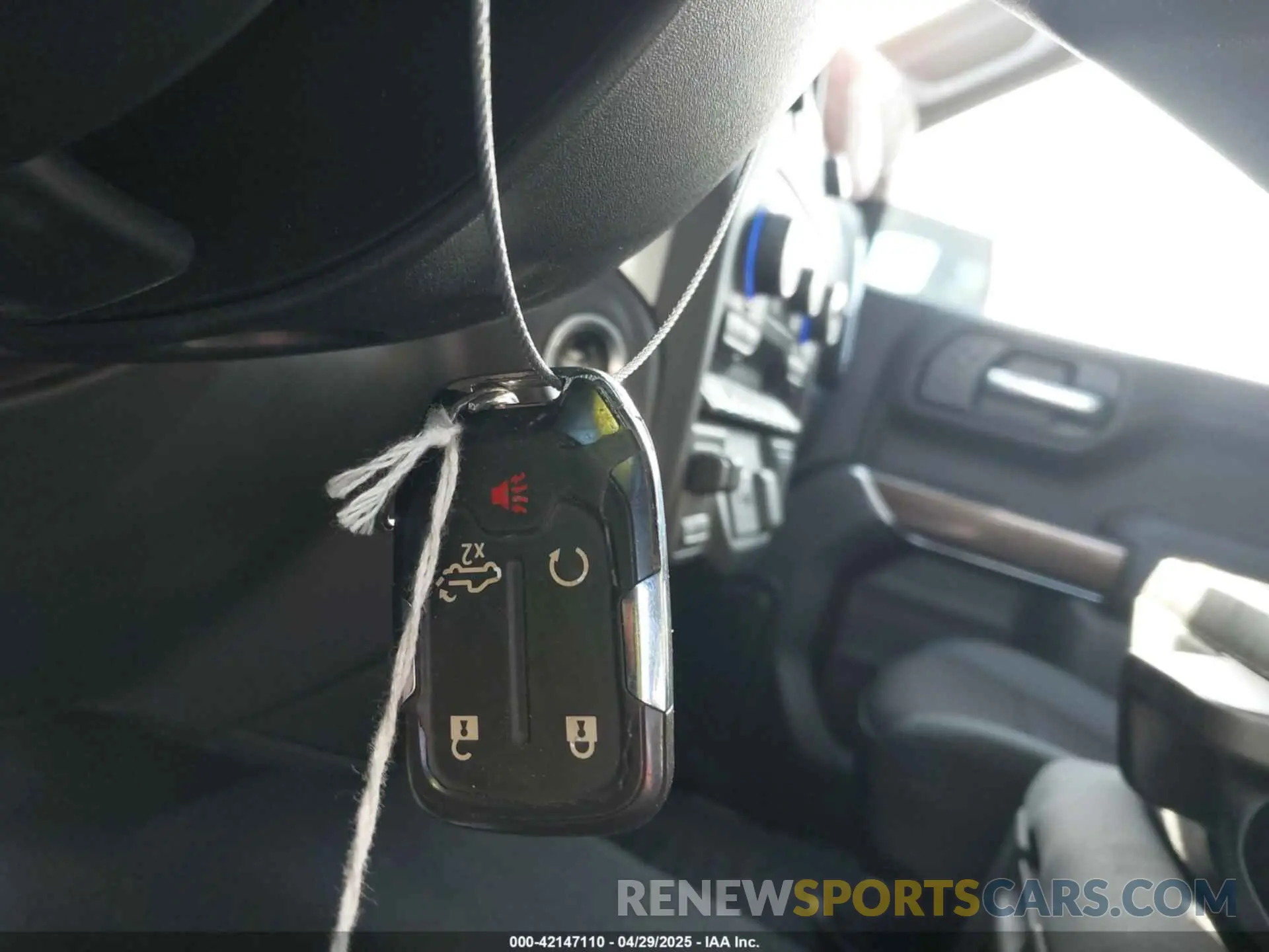 11 Photograph of a damaged car 1GCUYDED8KZ108698 CHEVROLET SILVERADO 2019