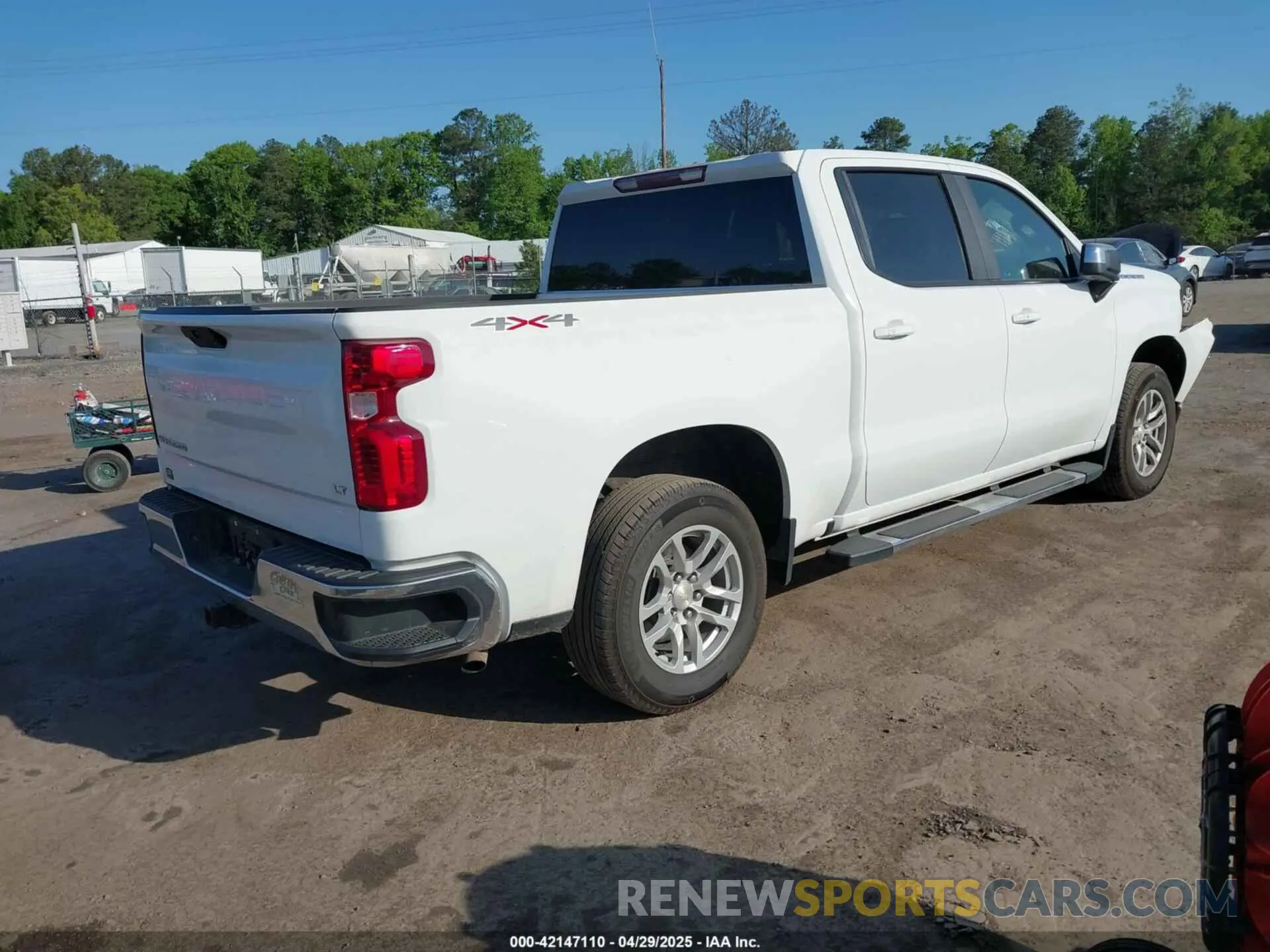 4 Photograph of a damaged car 1GCUYDED8KZ108698 CHEVROLET SILVERADO 2019