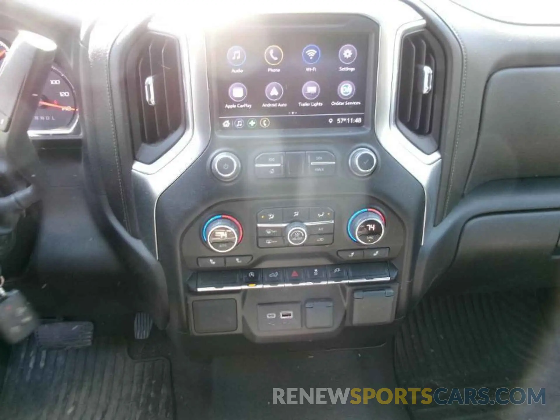 18 Photograph of a damaged car 1GCUYDED9KZ257265 CHEVROLET SILVERADO 2019