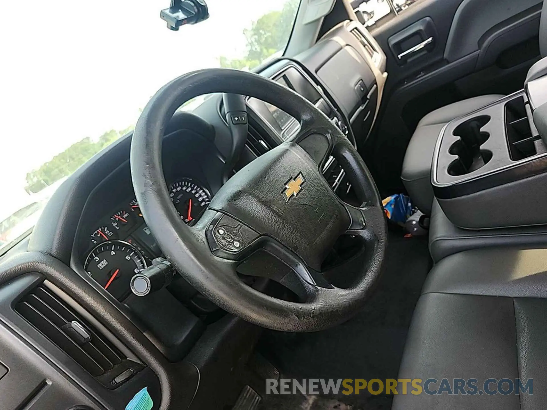 5 Photograph of a damaged car 2GB2CREGXK1214984 CHEVROLET SILVERADO 2019