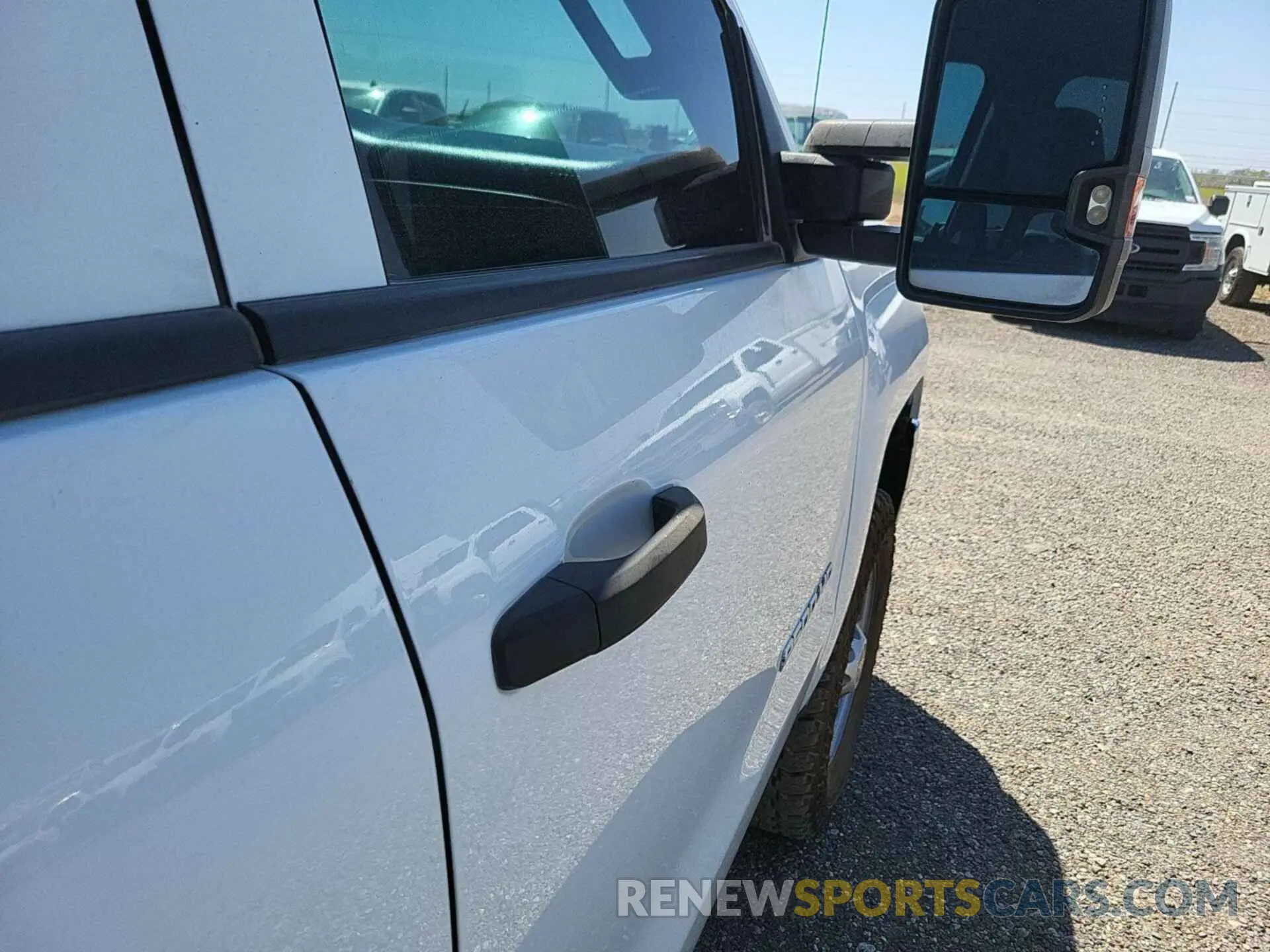 12 Photograph of a damaged car 2GC2KREG0K1112785 CHEVROLET SILVERADO 2019