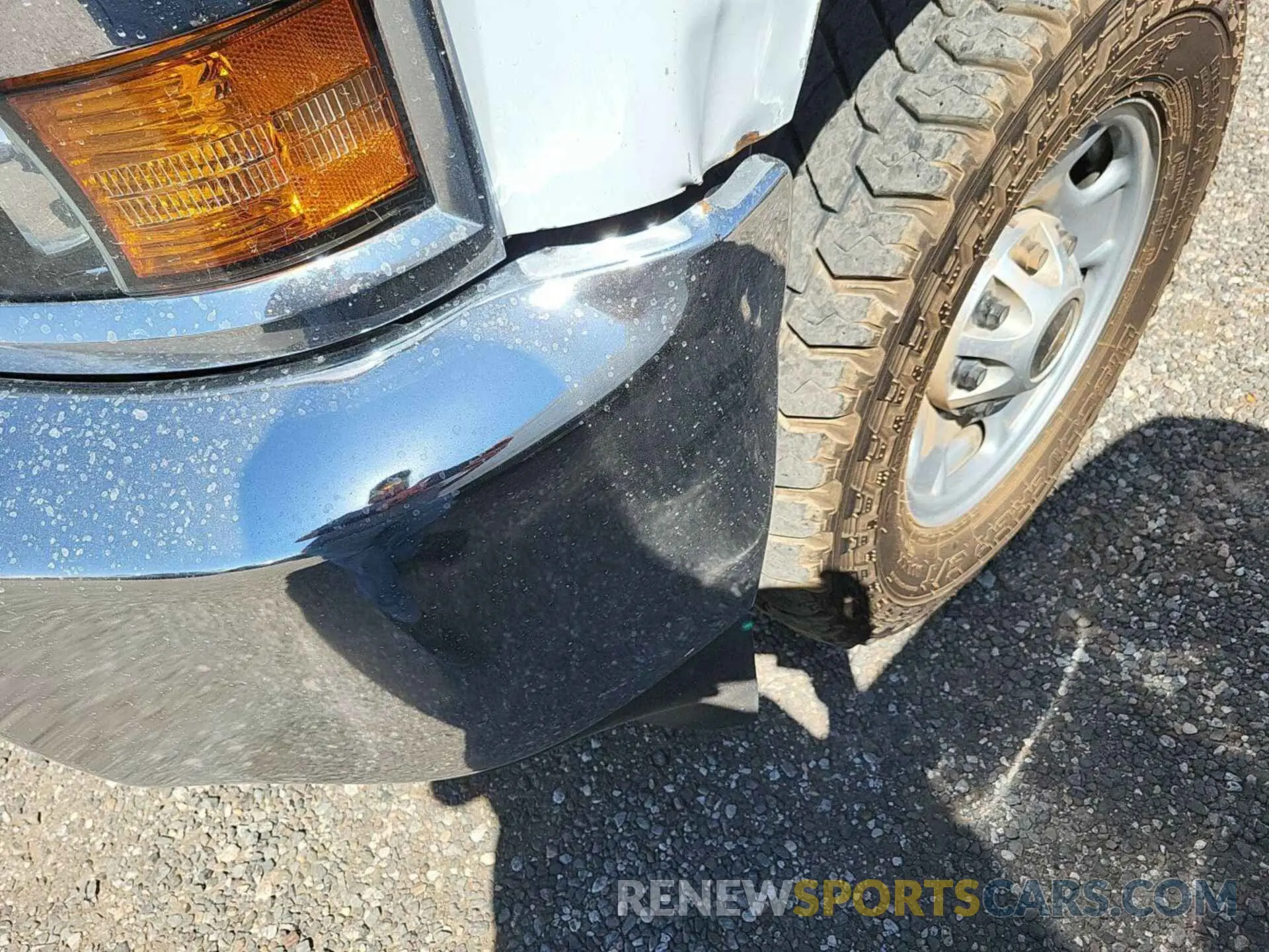 26 Photograph of a damaged car 2GC2KREG0K1112785 CHEVROLET SILVERADO 2019