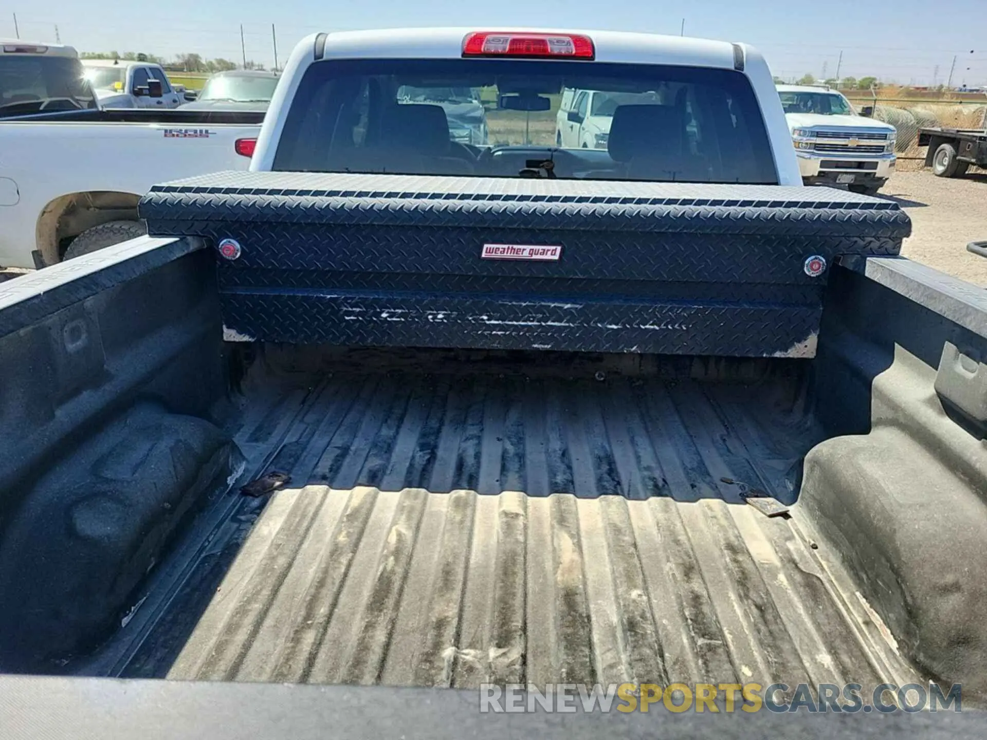 9 Photograph of a damaged car 2GC2KREG0K1112785 CHEVROLET SILVERADO 2019