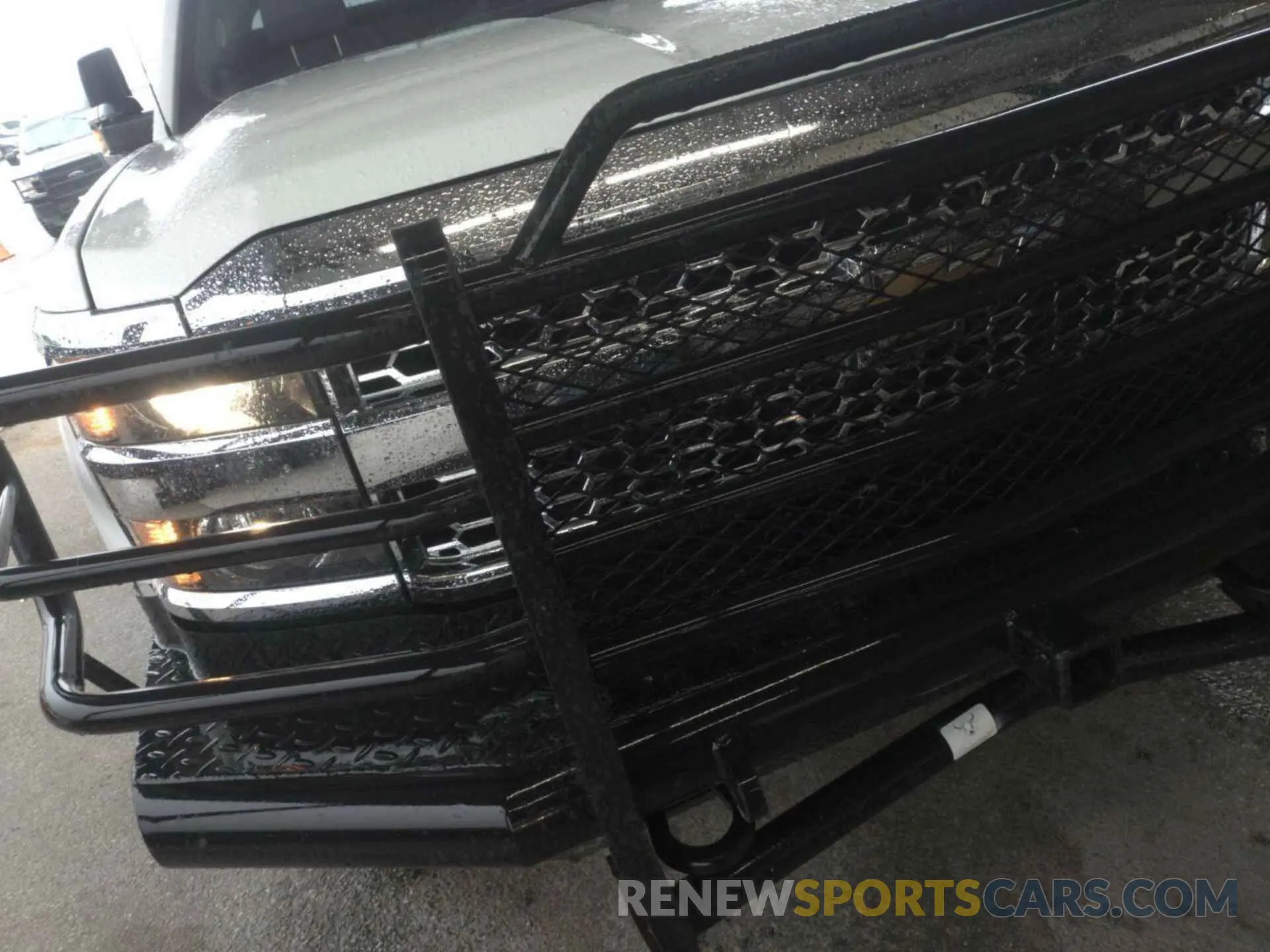 1 Photograph of a damaged car 2GC2KREG0K1204611 CHEVROLET SILVERADO 2019