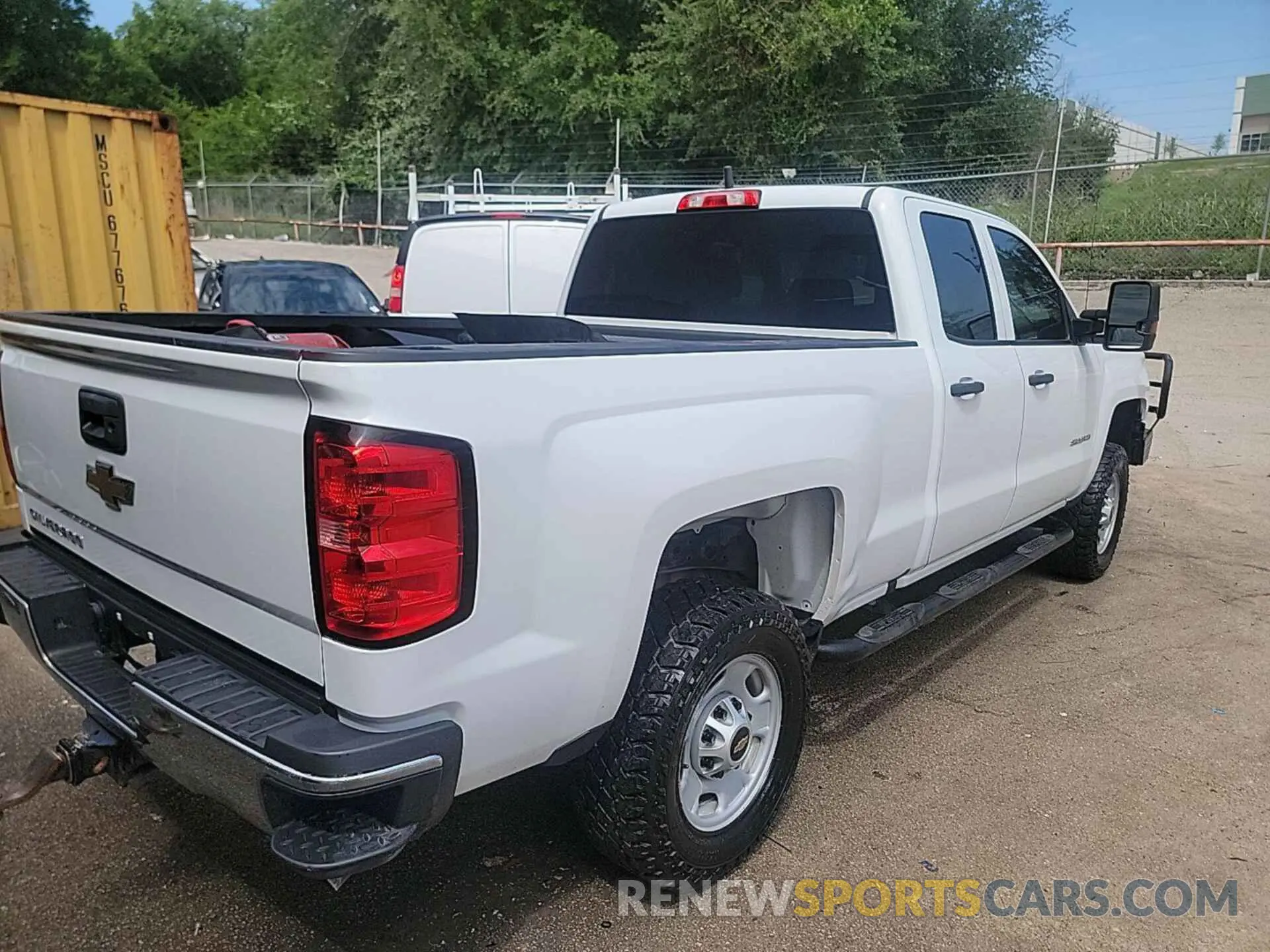 10 Photograph of a damaged car 2GC2KREG0K1204611 CHEVROLET SILVERADO 2019