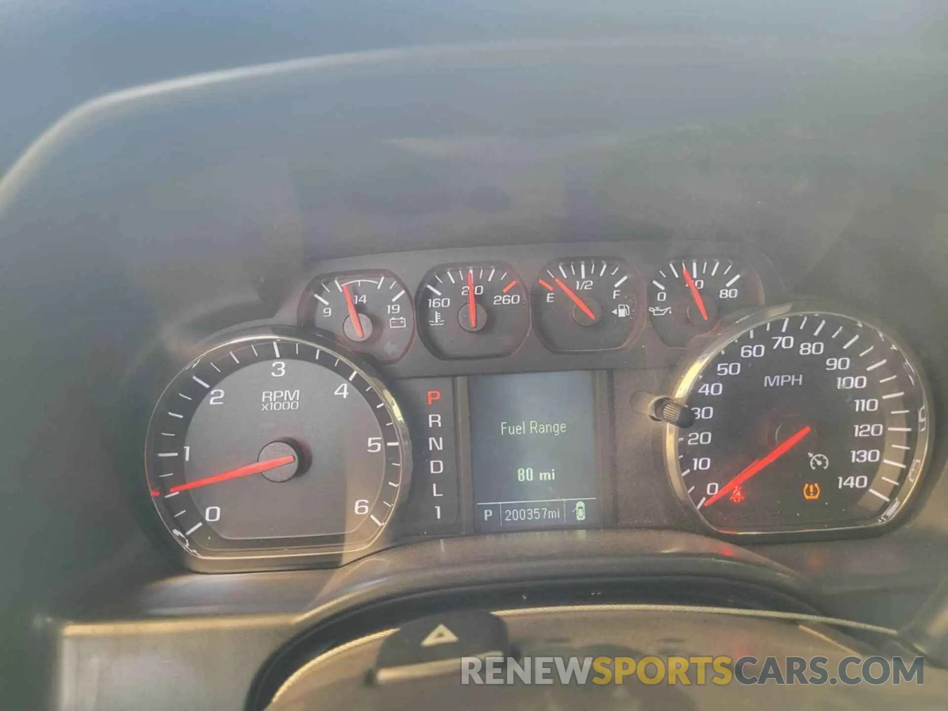 18 Photograph of a damaged car 2GC2KREG0K1204947 CHEVROLET SILVERADO 2019
