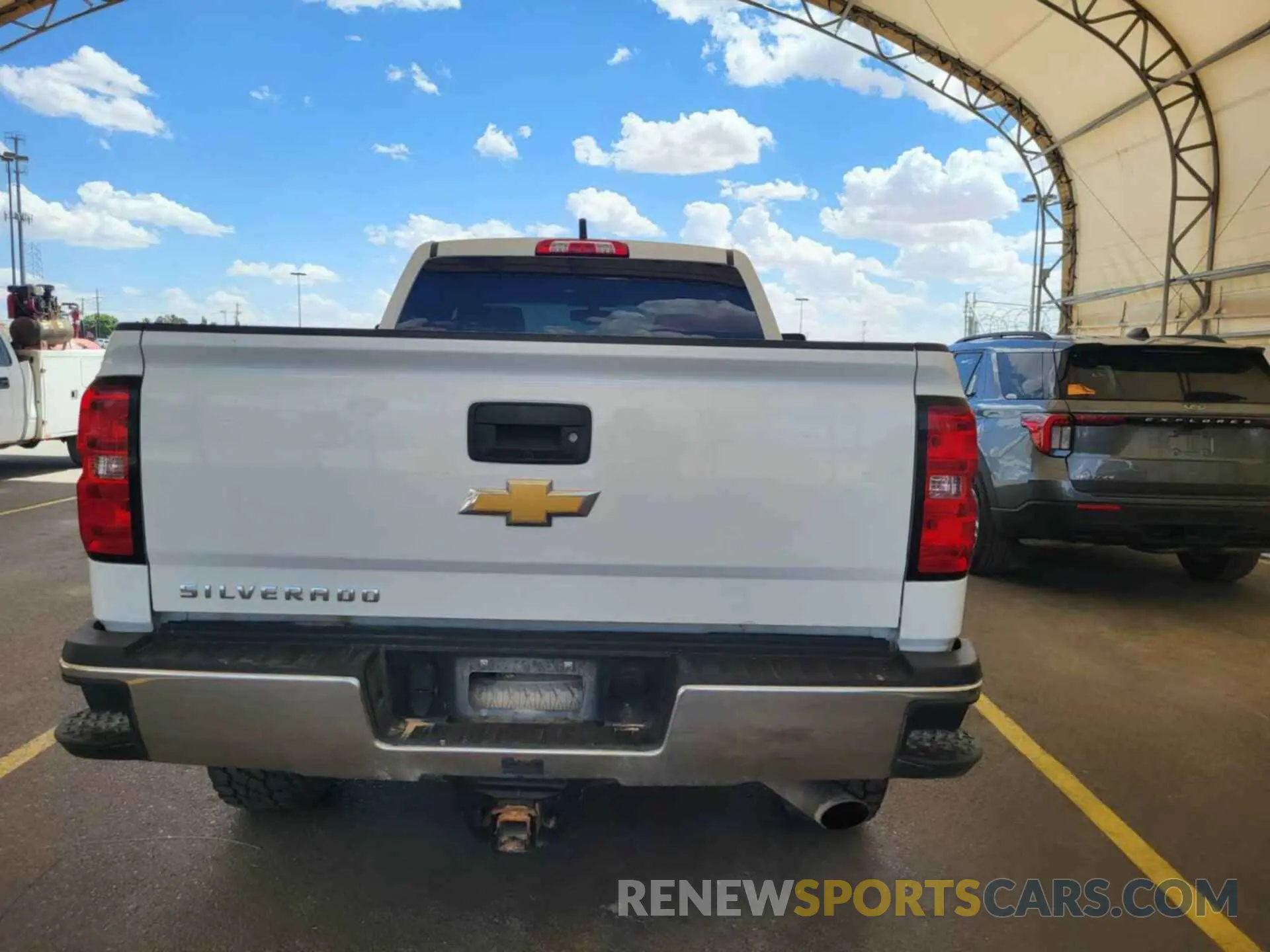 6 Photograph of a damaged car 2GC2KREG0K1204947 CHEVROLET SILVERADO 2019