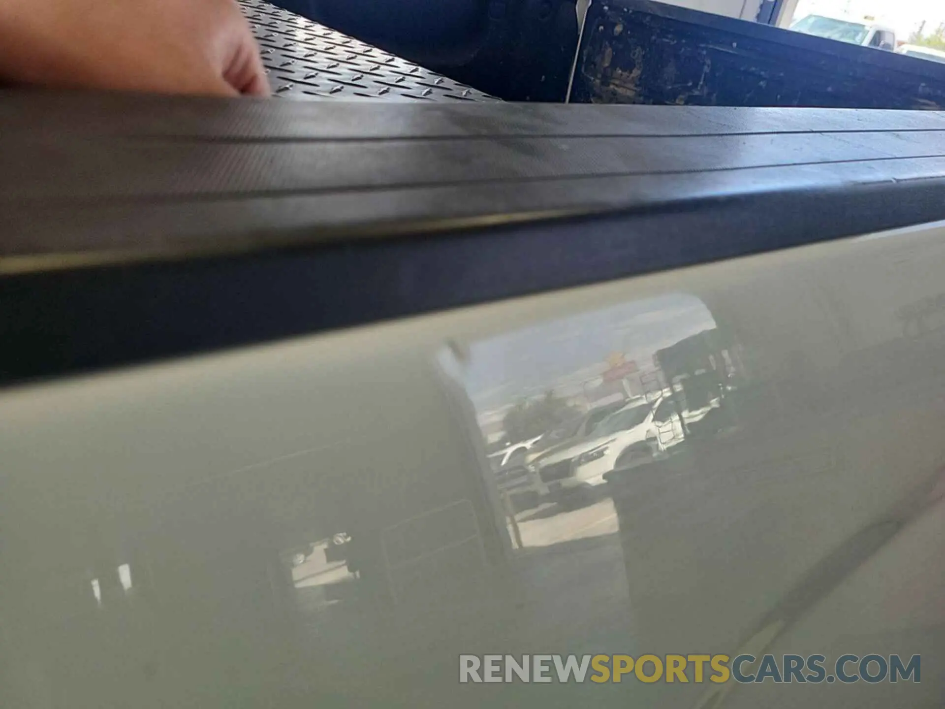7 Photograph of a damaged car 2GC2KREG0K1204947 CHEVROLET SILVERADO 2019