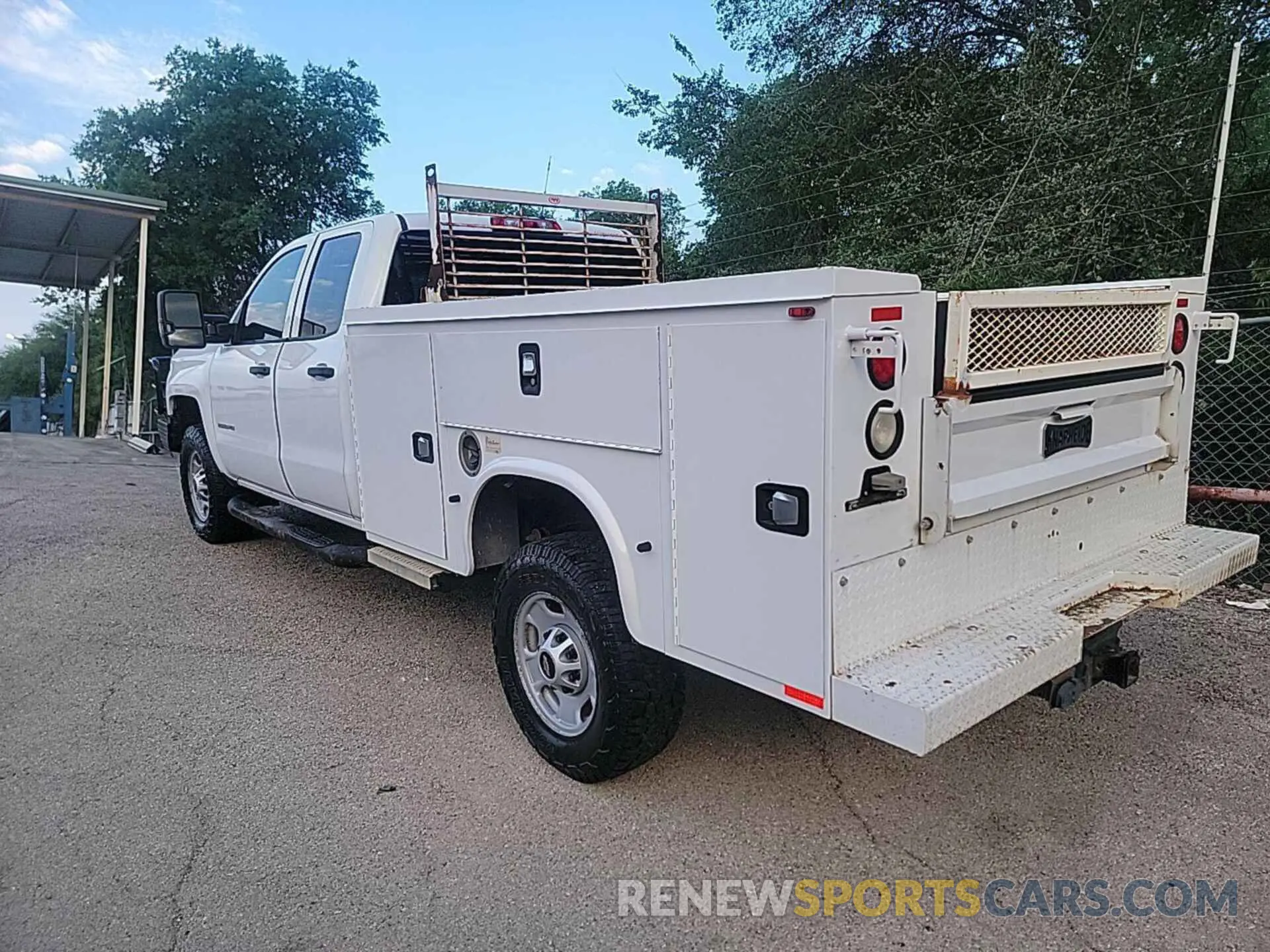 22 Photograph of a damaged car 2GC2KREG1K1109958 CHEVROLET SILVERADO 2019