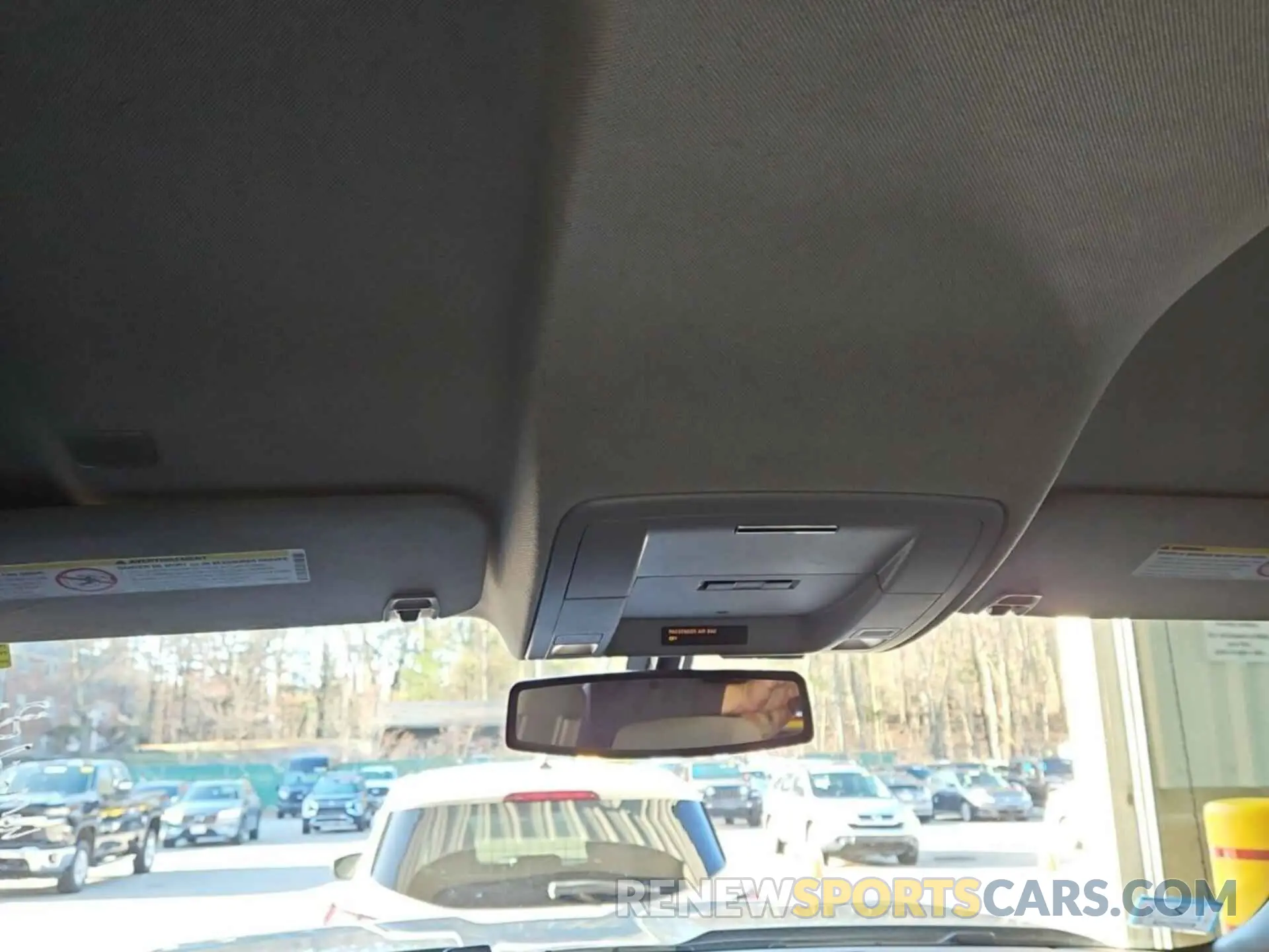 31 Photograph of a damaged car 2GC2KREG1K1186409 CHEVROLET SILVERADO 2019
