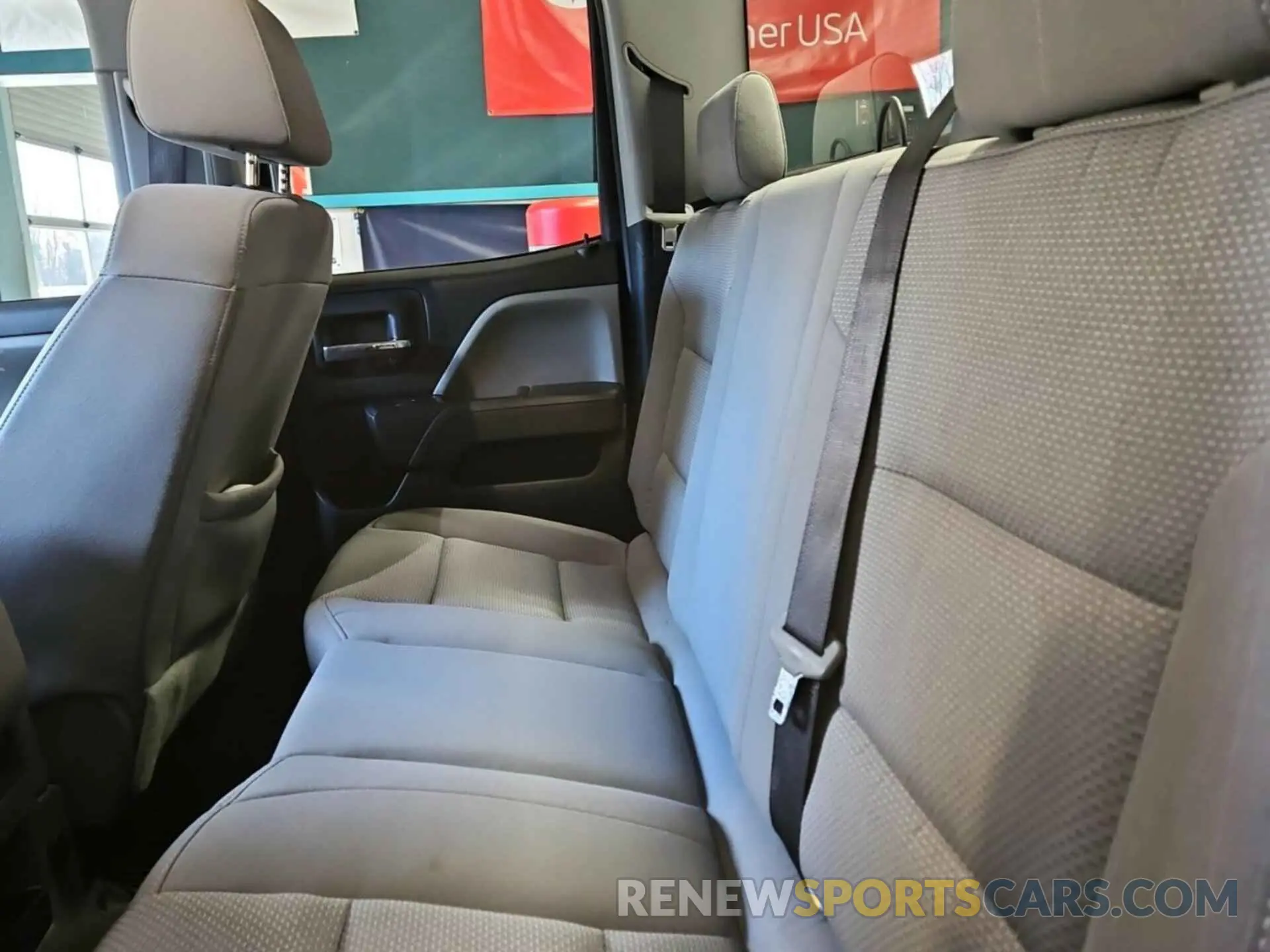7 Photograph of a damaged car 2GC2KREG1K1186409 CHEVROLET SILVERADO 2019