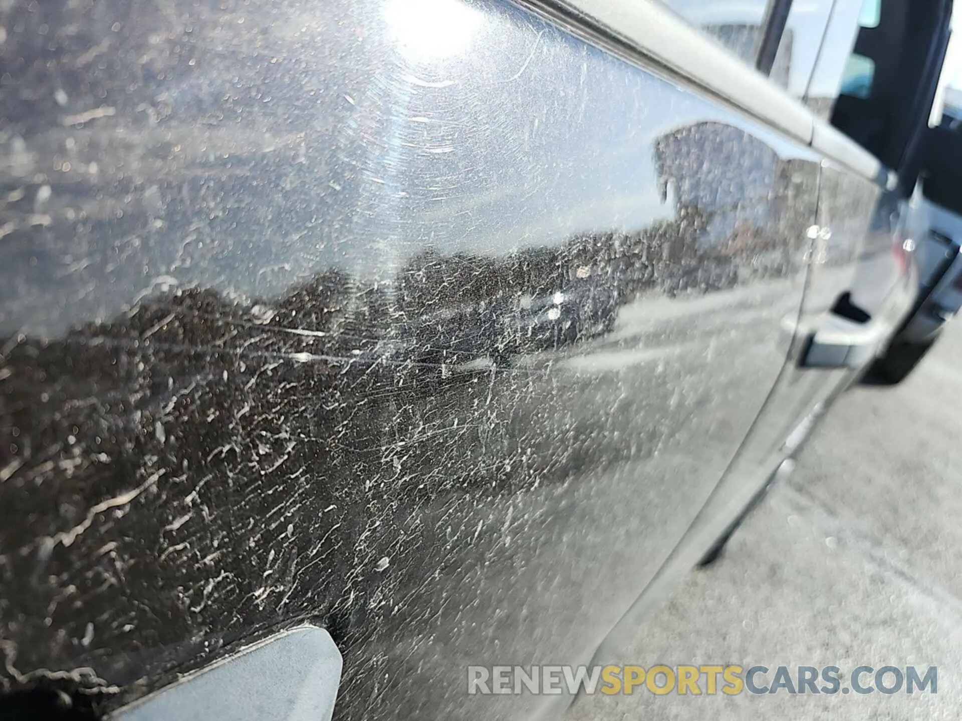 10 Photograph of a damaged car 2GC2KREG2K1168159 CHEVROLET SILVERADO 2019
