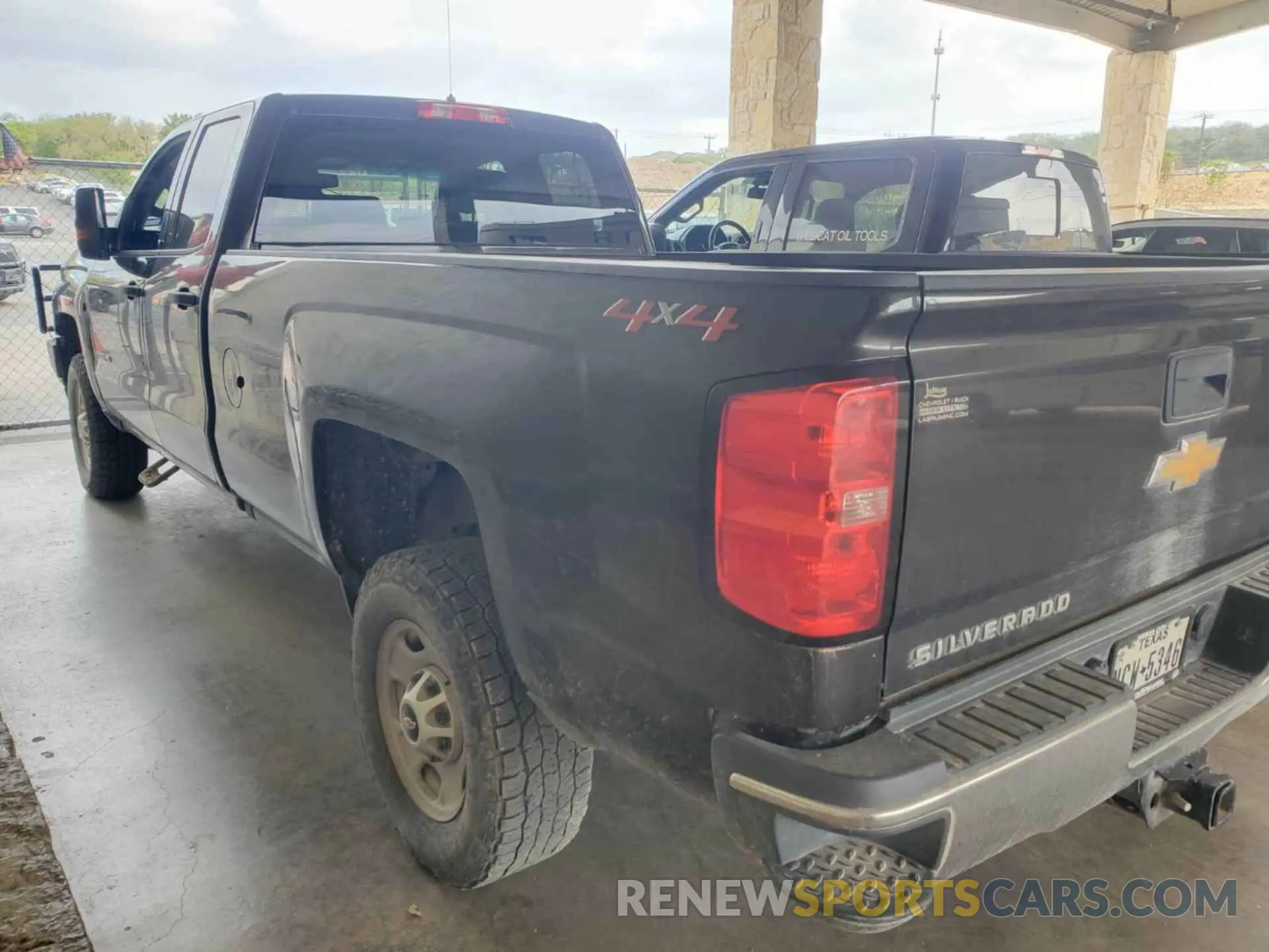 14 Photograph of a damaged car 2GC2KREG2K1168159 CHEVROLET SILVERADO 2019