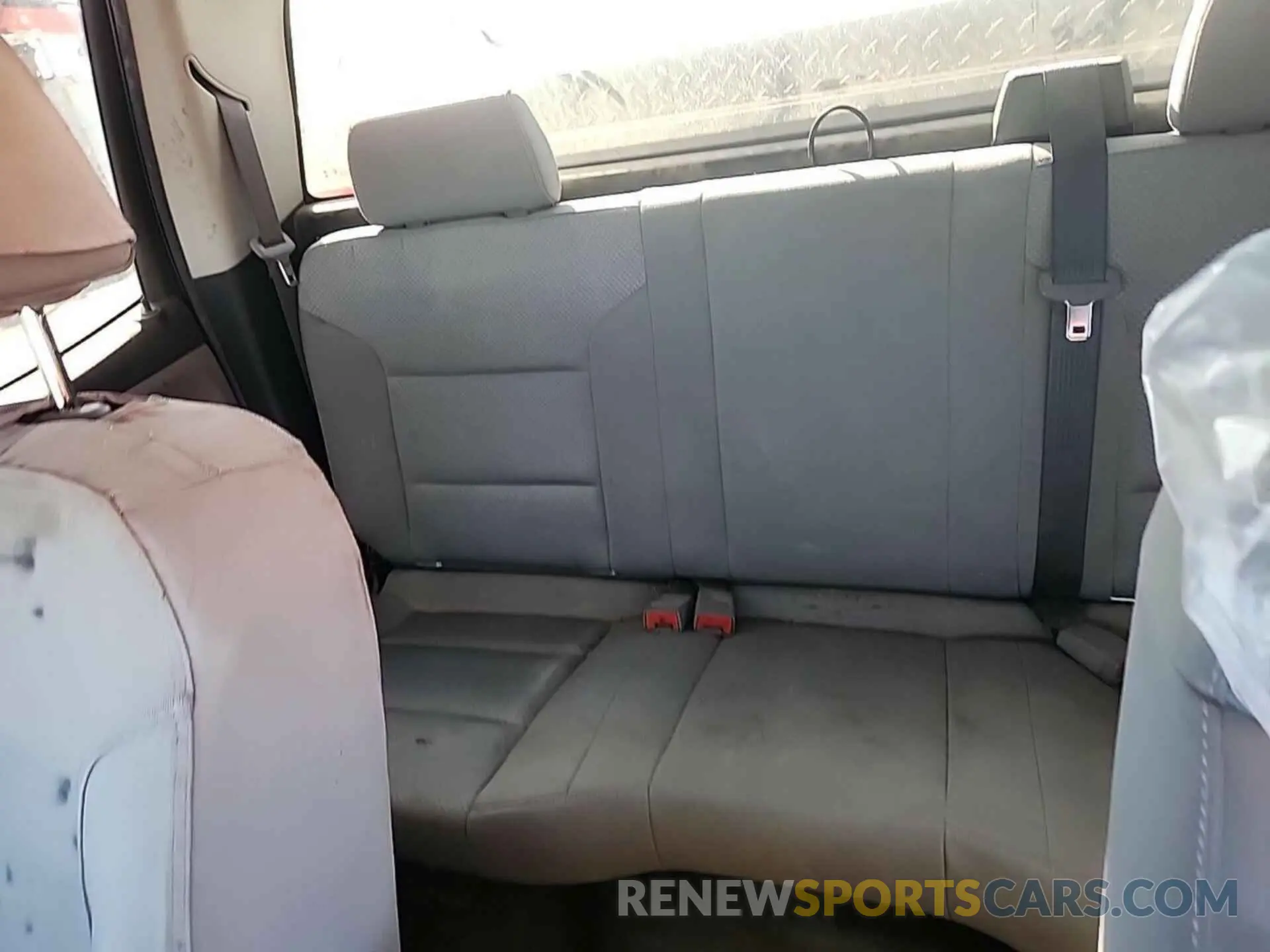 24 Photograph of a damaged car 2GC2KREG3K1168901 CHEVROLET SILVERADO 2019
