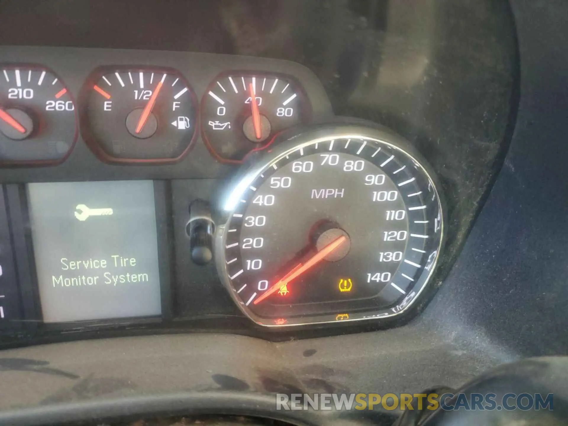 29 Photograph of a damaged car 2GC2KREG3K1168901 CHEVROLET SILVERADO 2019