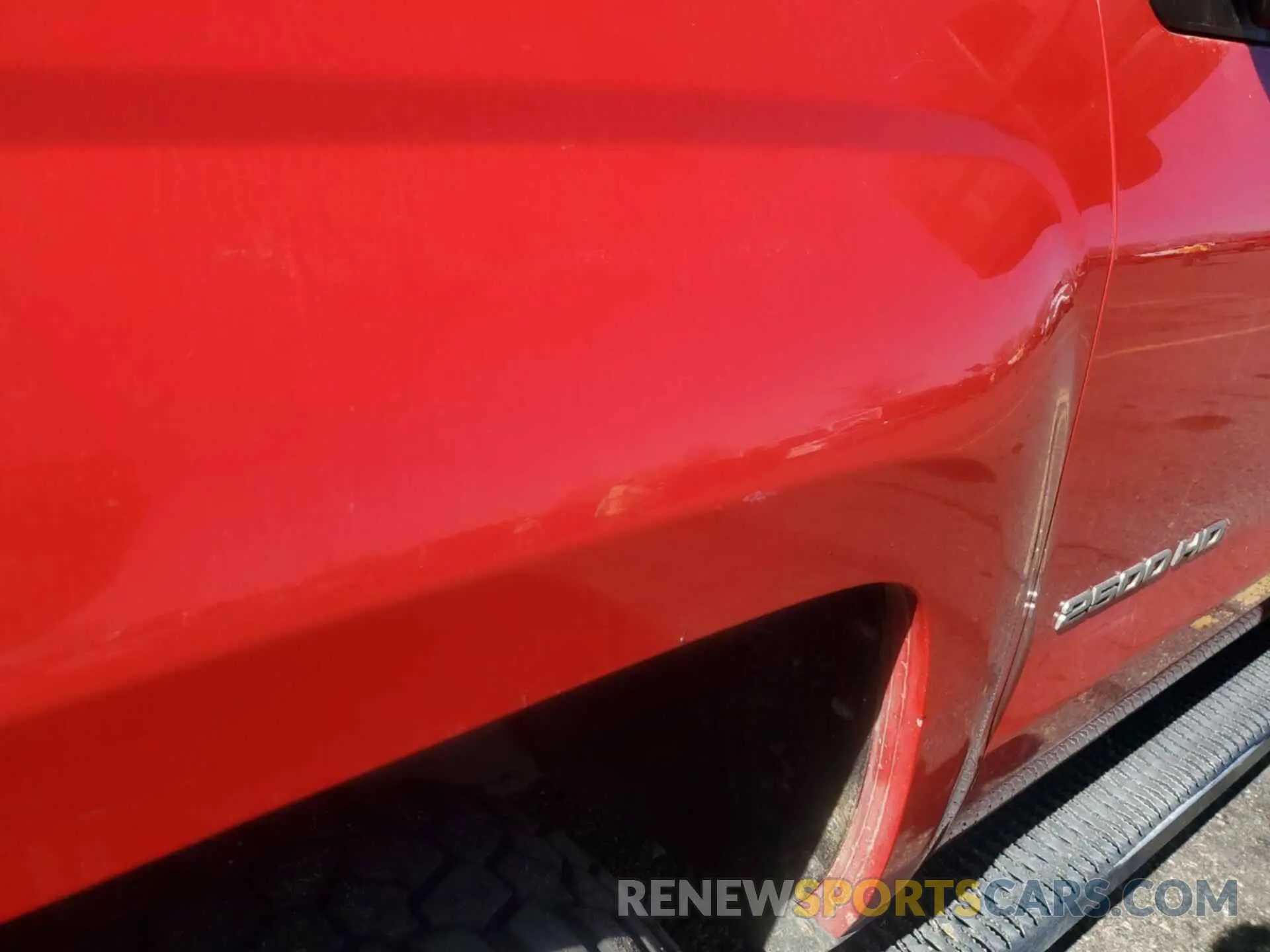 5 Photograph of a damaged car 2GC2KREG3K1168901 CHEVROLET SILVERADO 2019