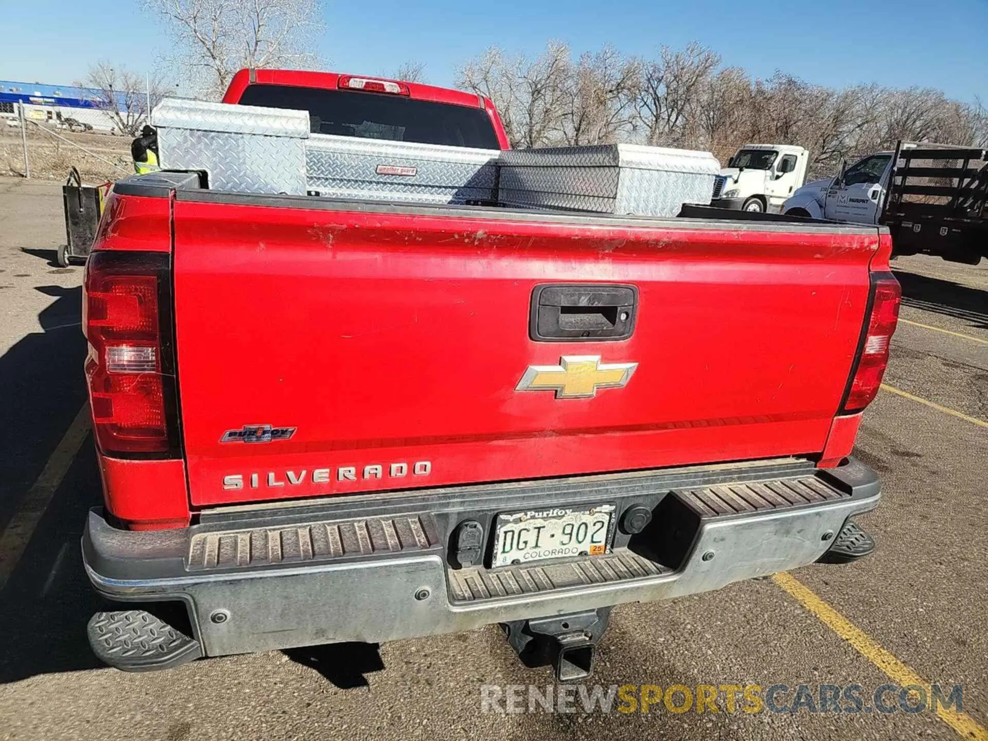 6 Photograph of a damaged car 2GC2KREG3K1168901 CHEVROLET SILVERADO 2019