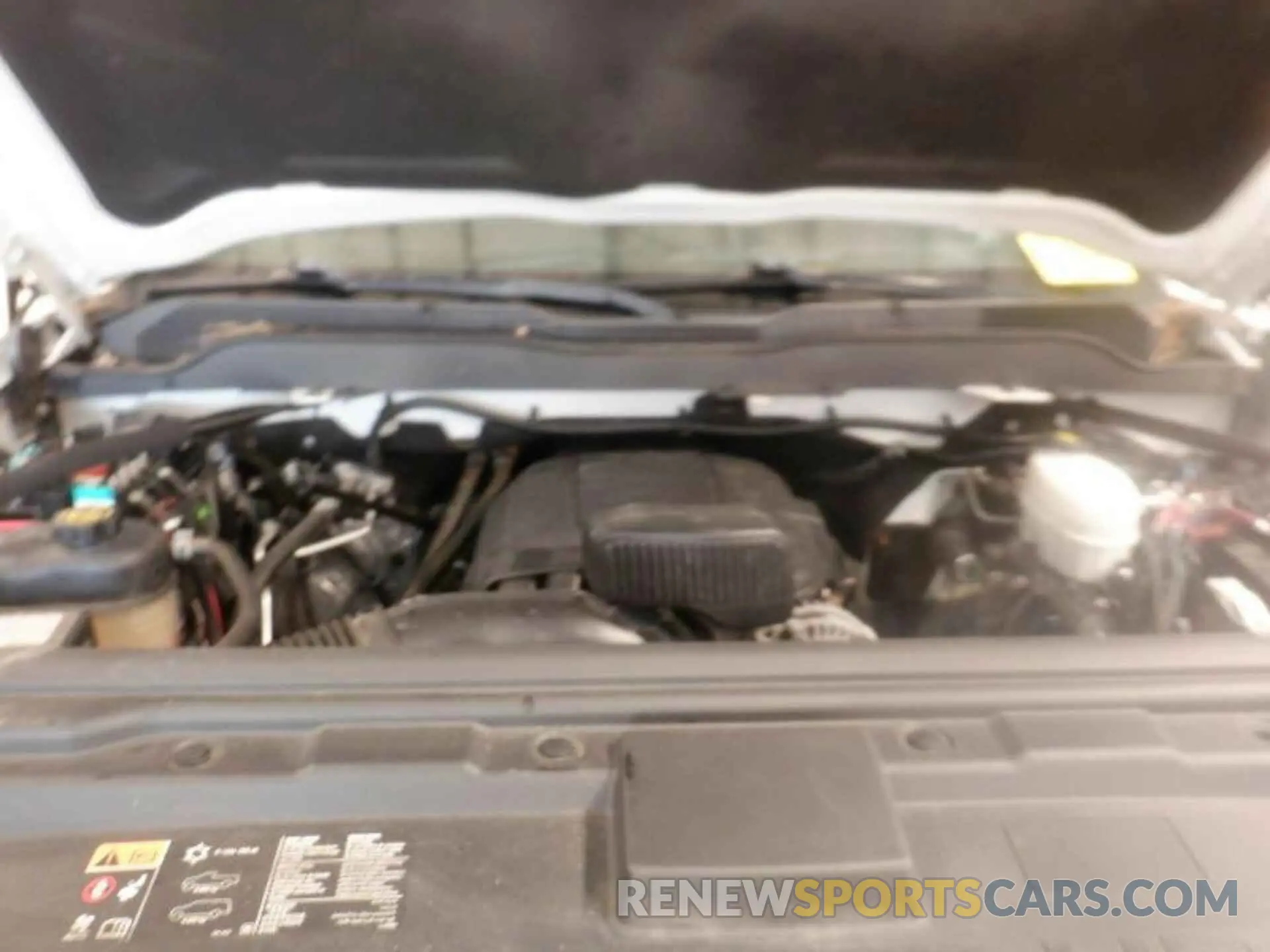 18 Photograph of a damaged car 2GC2KREG3K1198660 CHEVROLET SILVERADO 2019