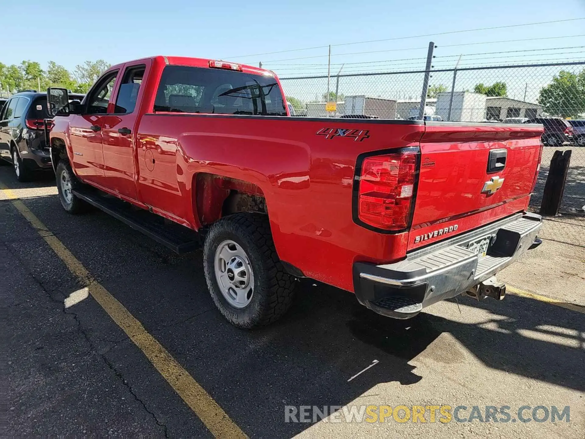 16 Photograph of a damaged car 2GC2KREG4K1179339 CHEVROLET SILVERADO 2019