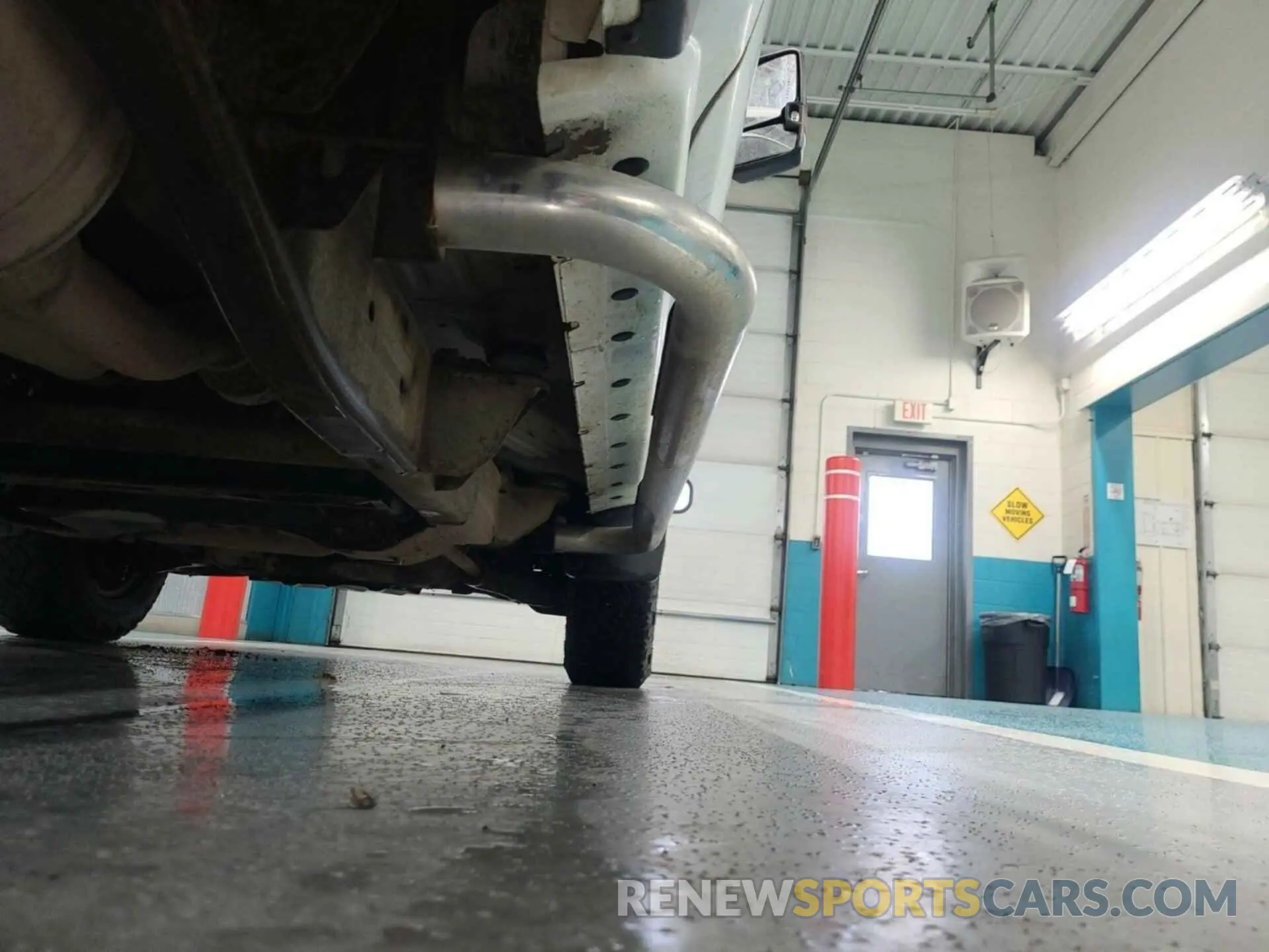 24 Photograph of a damaged car 2GC2KREG6K1117389 CHEVROLET SILVERADO 2019