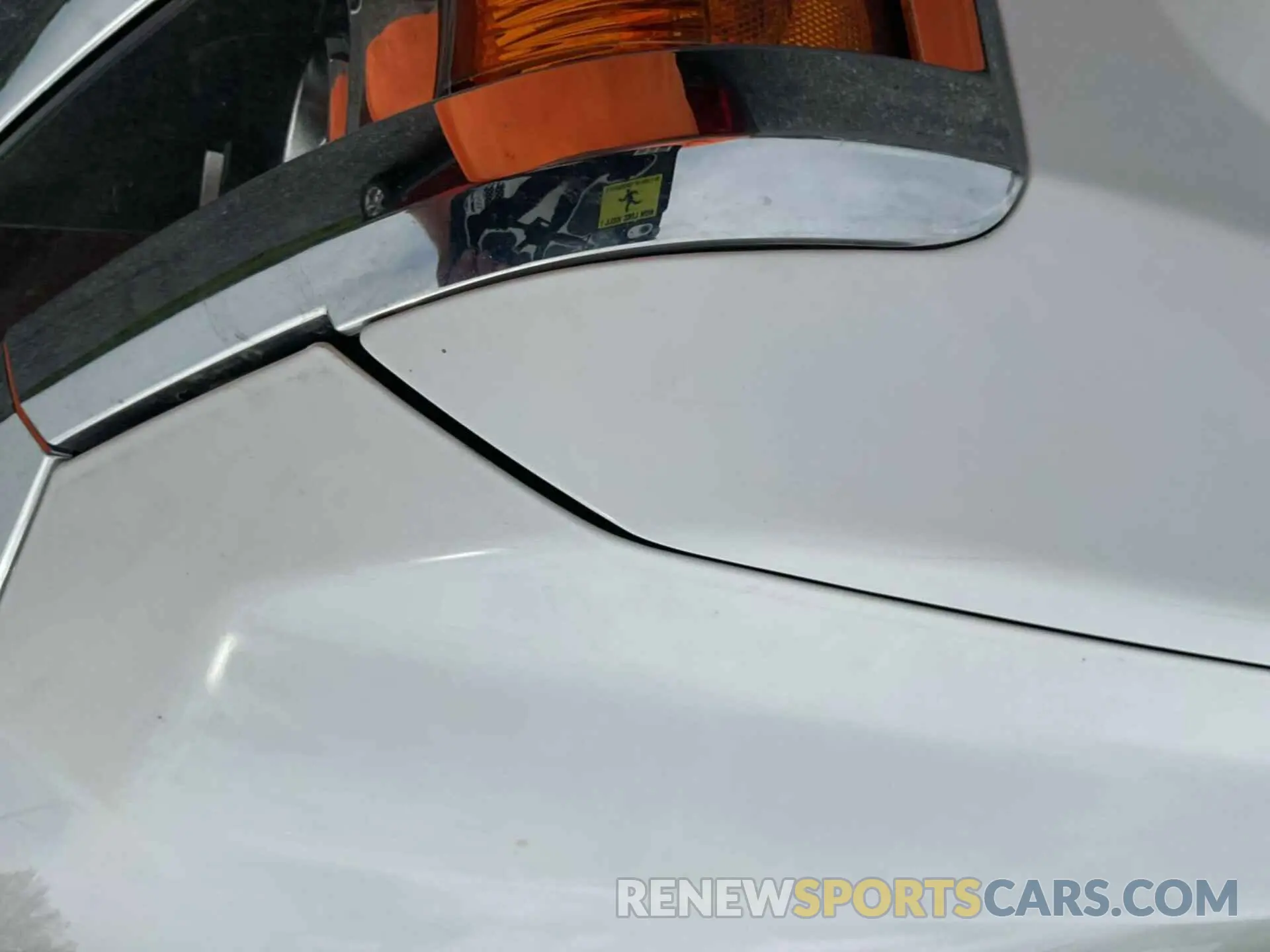 1 Photograph of a damaged car 2GC2KREG6K1181982 CHEVROLET SILVERADO 2019