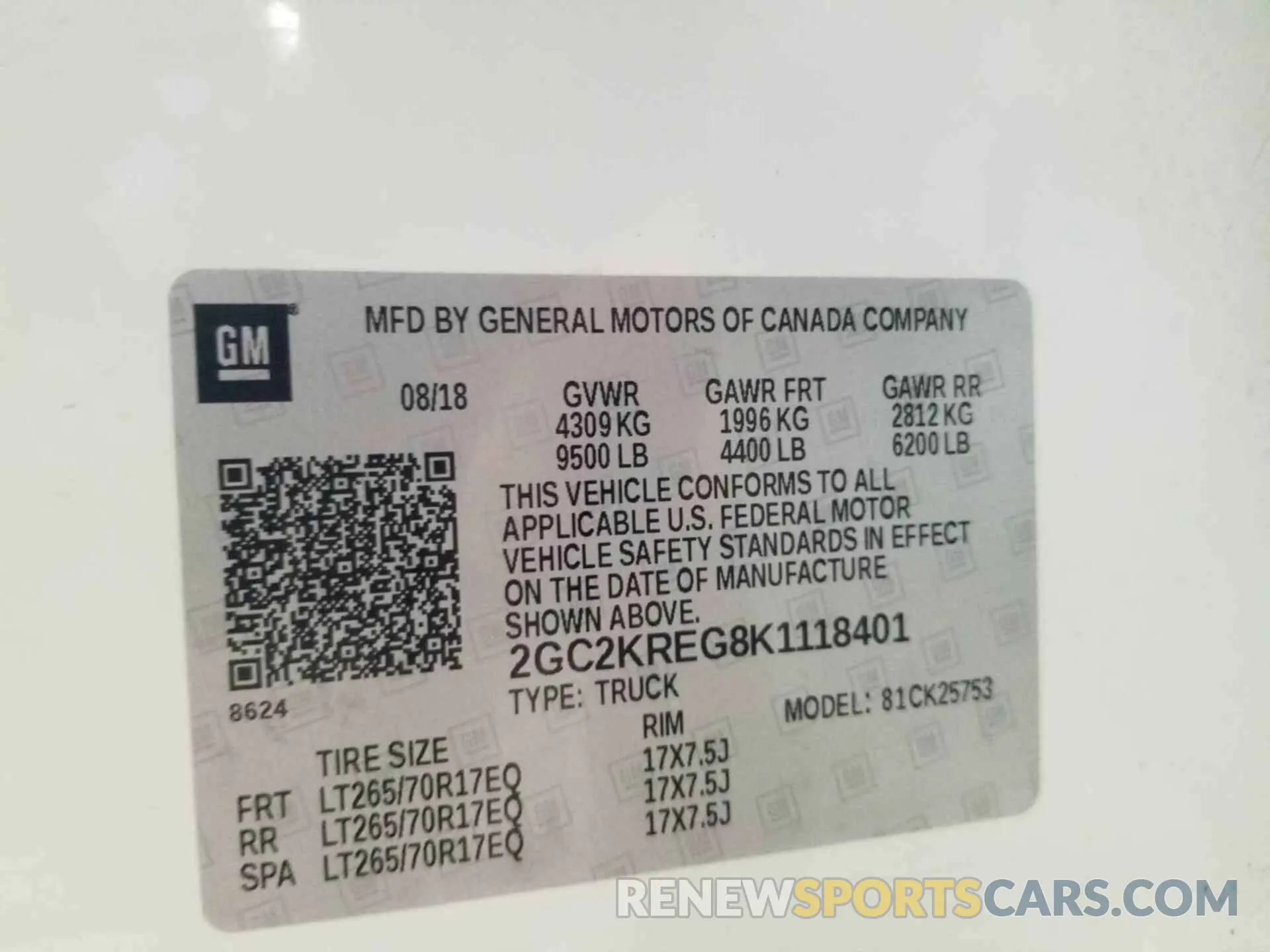 18 Photograph of a damaged car 2GC2KREG8K1118401 CHEVROLET SILVERADO 2019