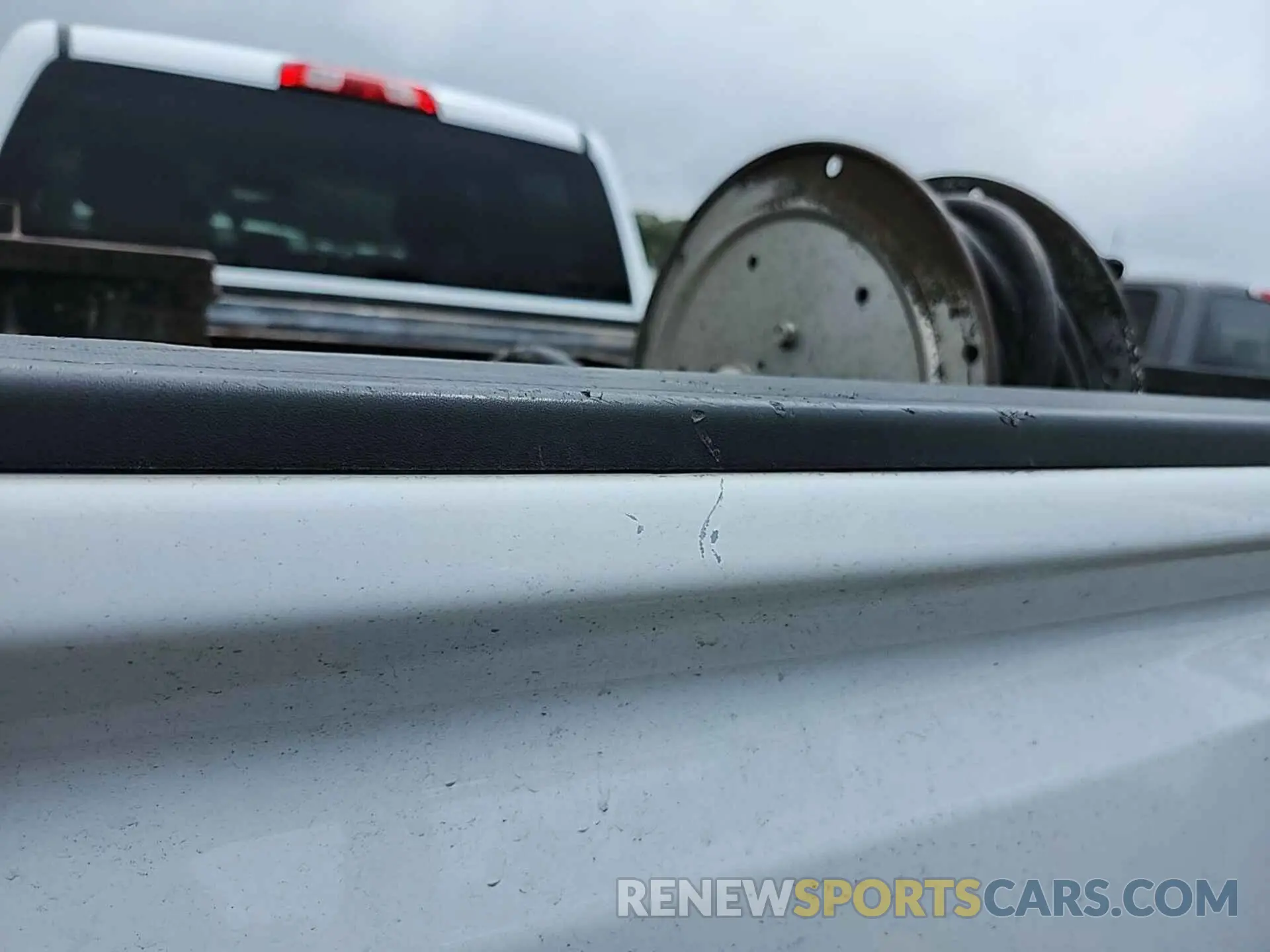 20 Photograph of a damaged car 2GC2KREG8K1118401 CHEVROLET SILVERADO 2019