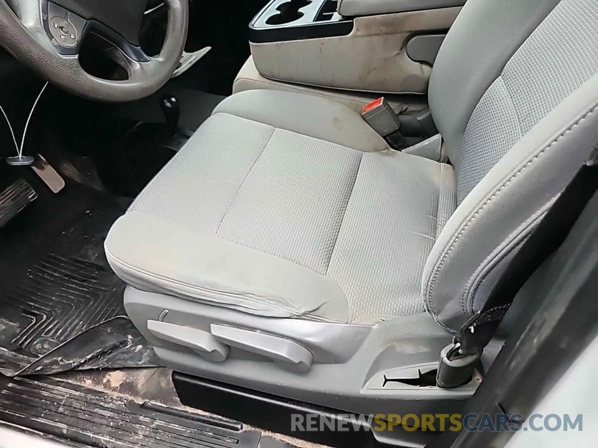25 Photograph of a damaged car 2GC2KREG8K1118401 CHEVROLET SILVERADO 2019