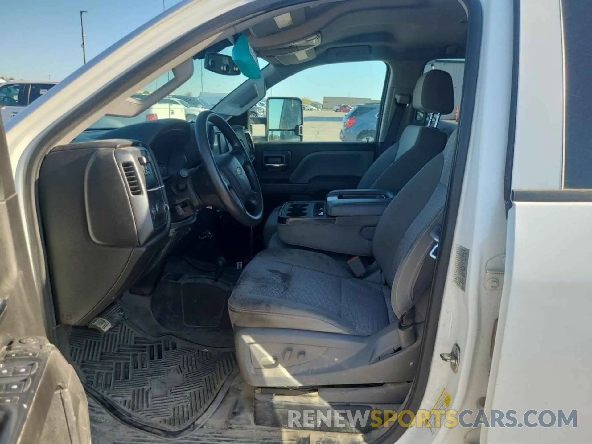 23 Photograph of a damaged car 2GC2KREG8K1187394 CHEVROLET SILVERADO 2019