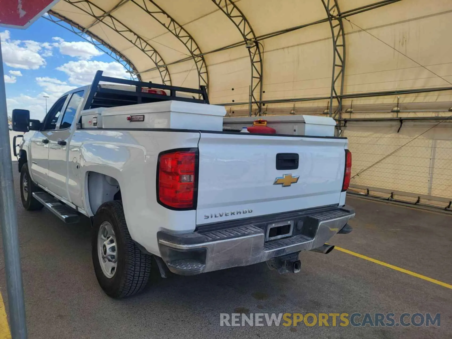 26 Photograph of a damaged car 2GC2KREG8K1209197 CHEVROLET SILVERADO 2019