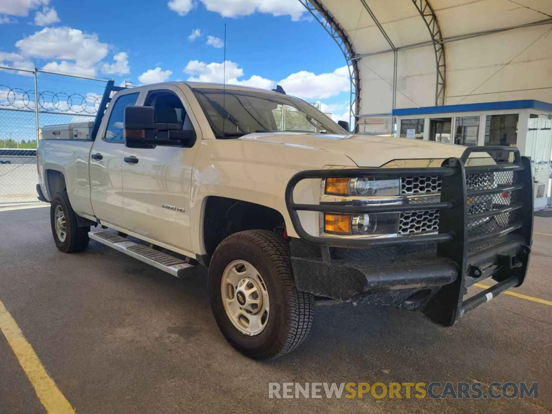 35 Photograph of a damaged car 2GC2KREG8K1209197 CHEVROLET SILVERADO 2019