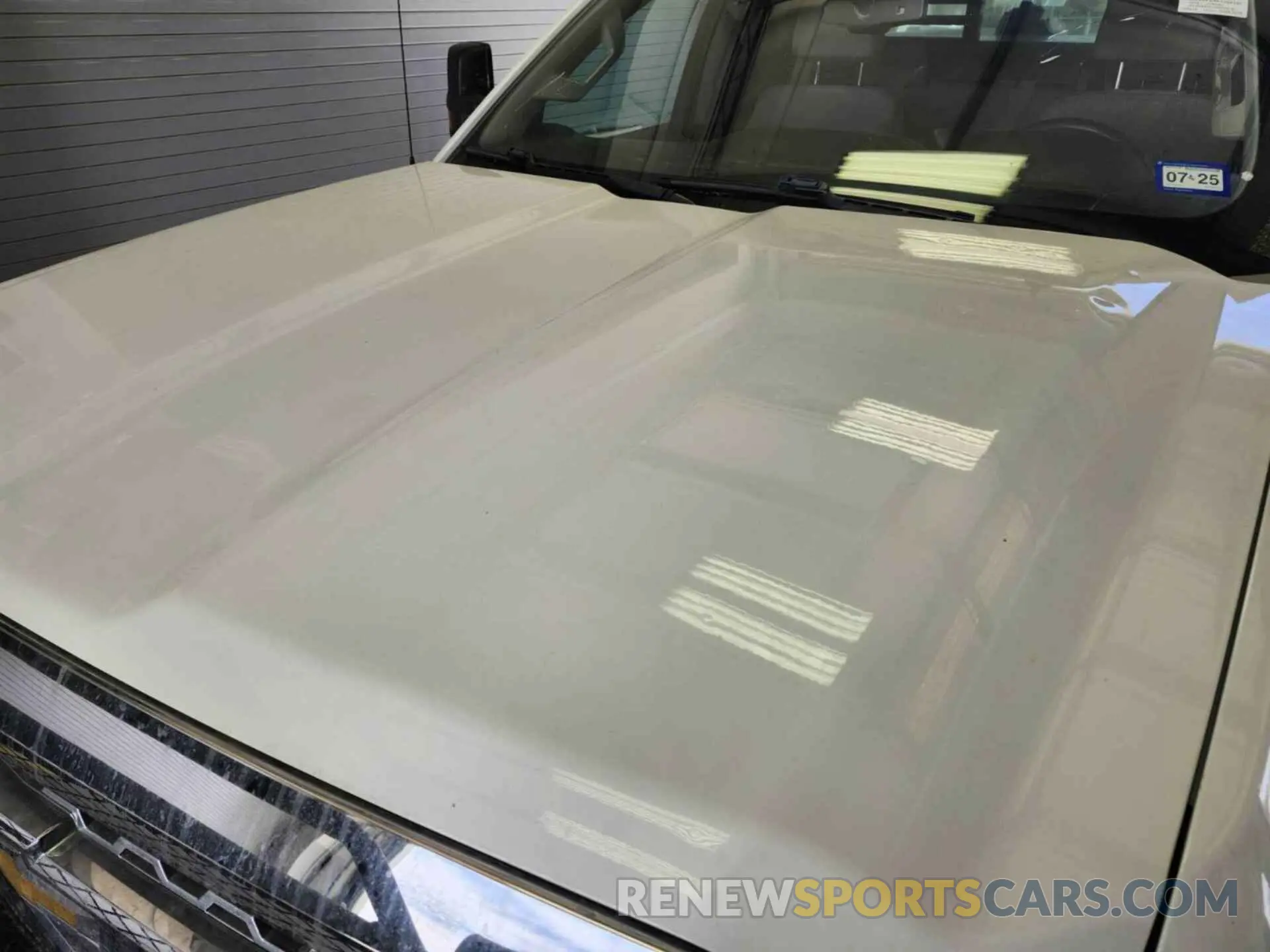 4 Photograph of a damaged car 2GC2KREG8K1209197 CHEVROLET SILVERADO 2019