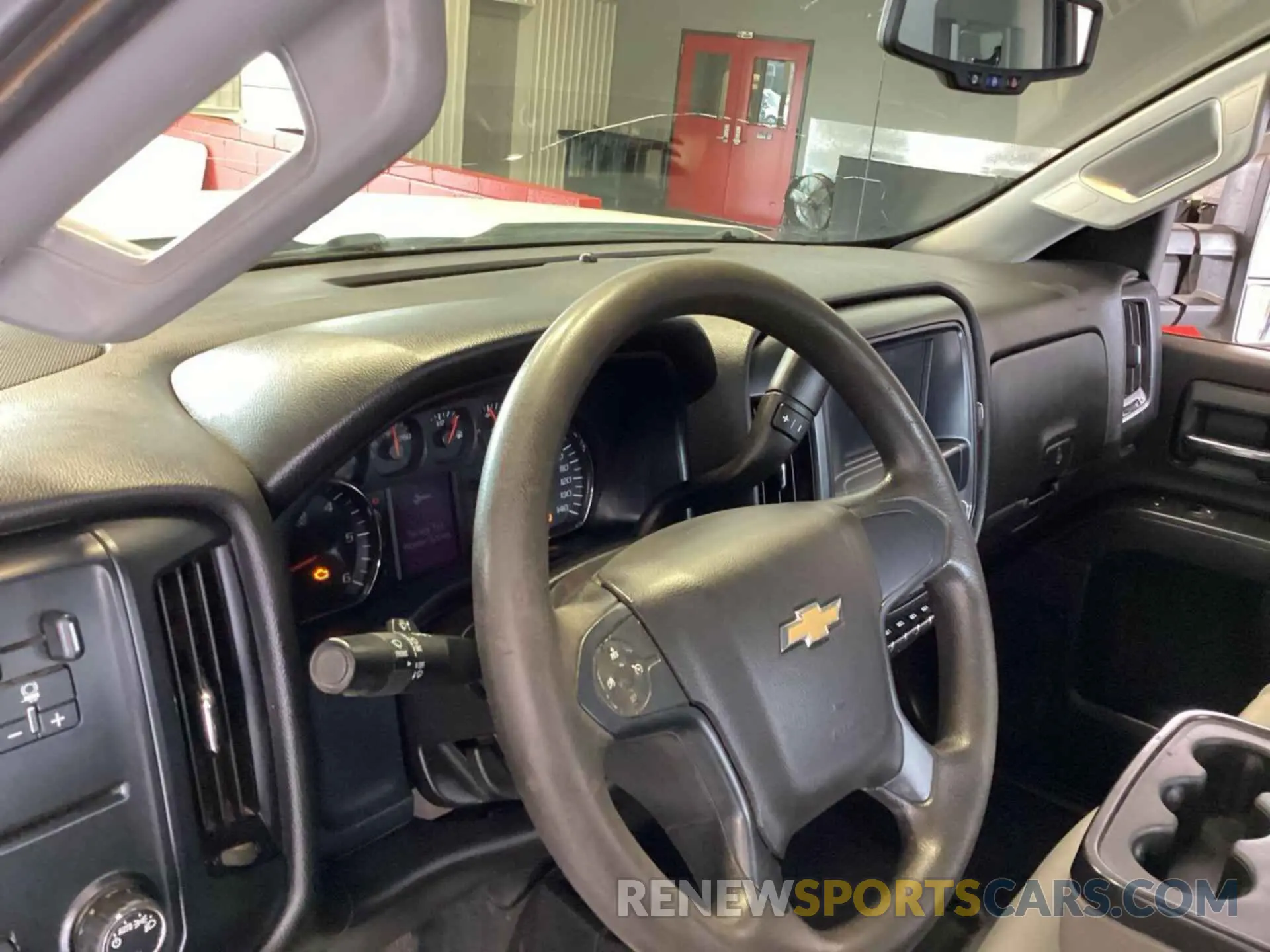 2 Photograph of a damaged car 2GC2KREG9K1155599 CHEVROLET SILVERADO 2019